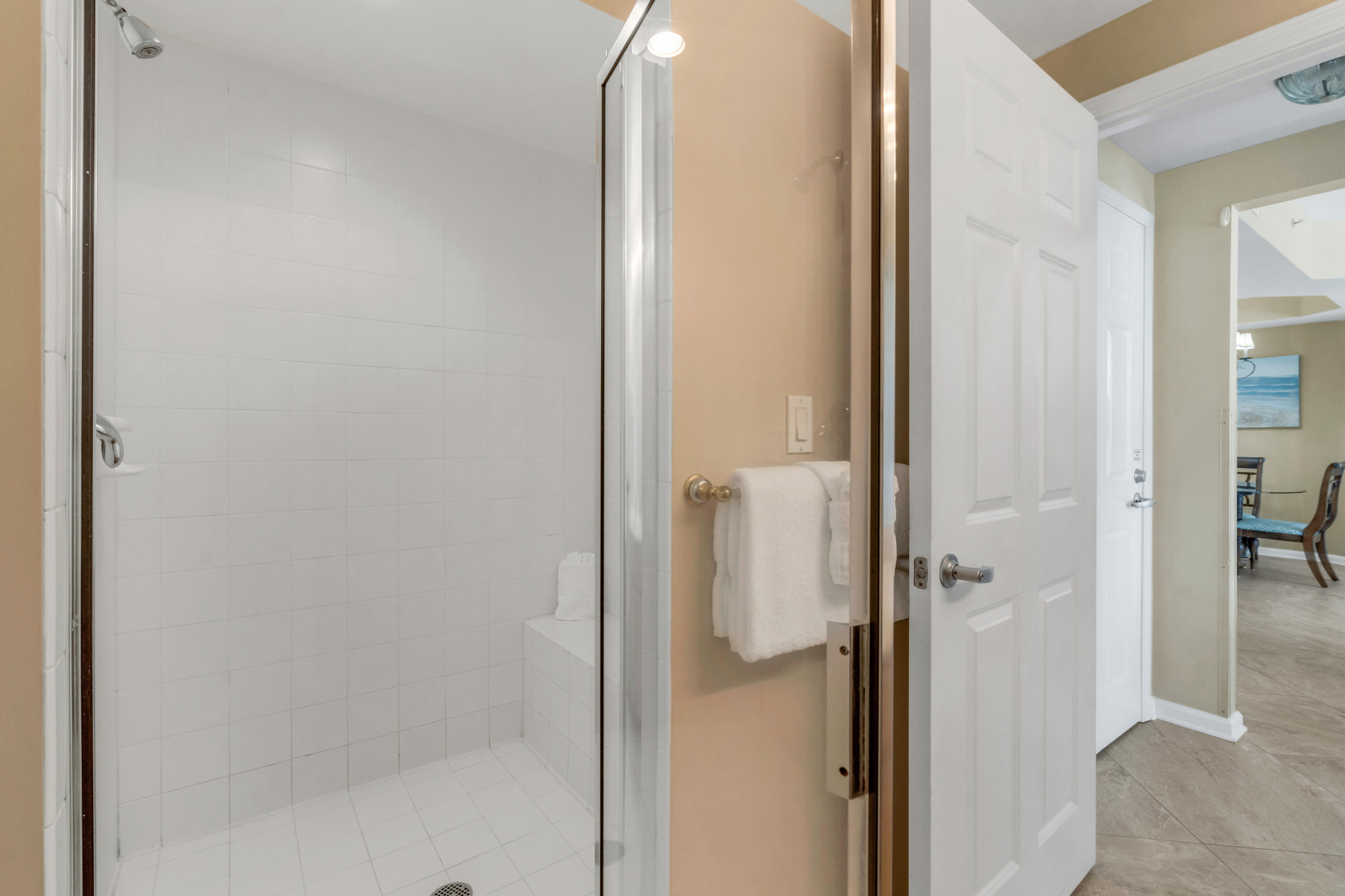 SILVER BEACH TOWERS EAST - Residential