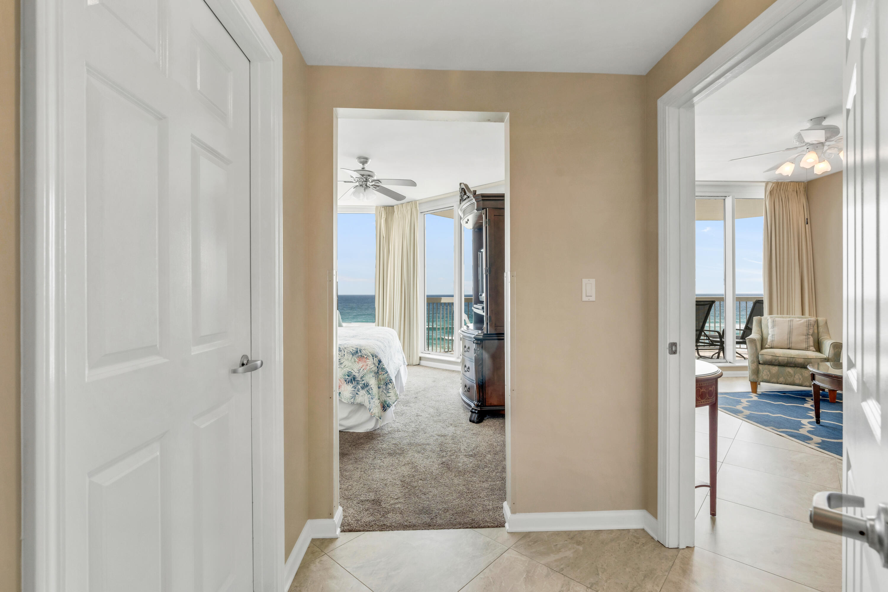 SILVER BEACH TOWERS EAST - Residential