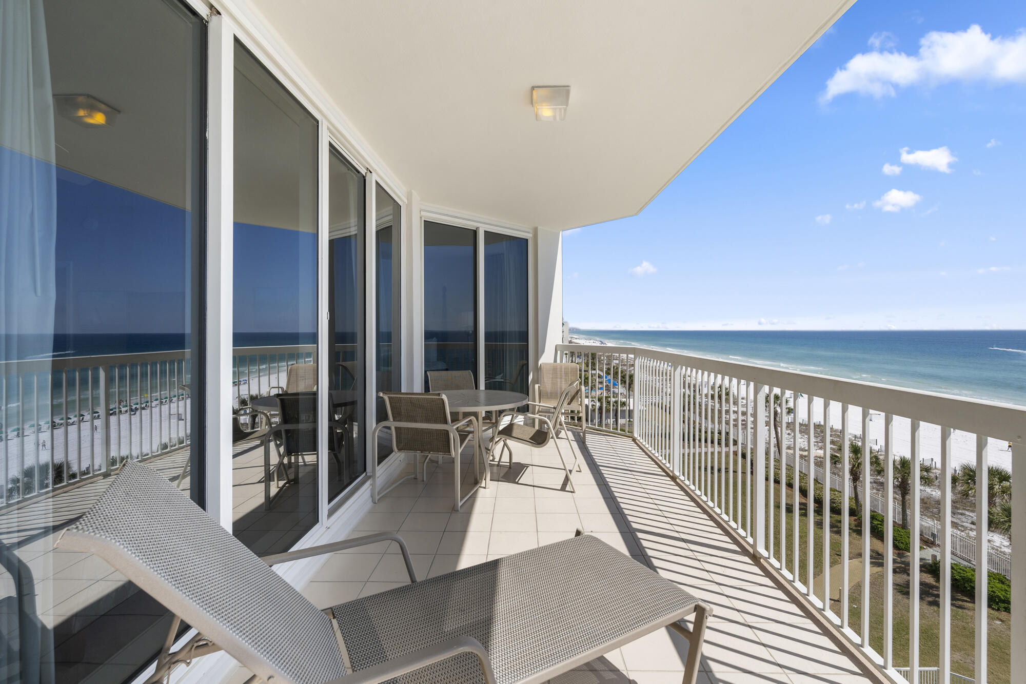 SILVER BEACH TOWERS EAST - Residential