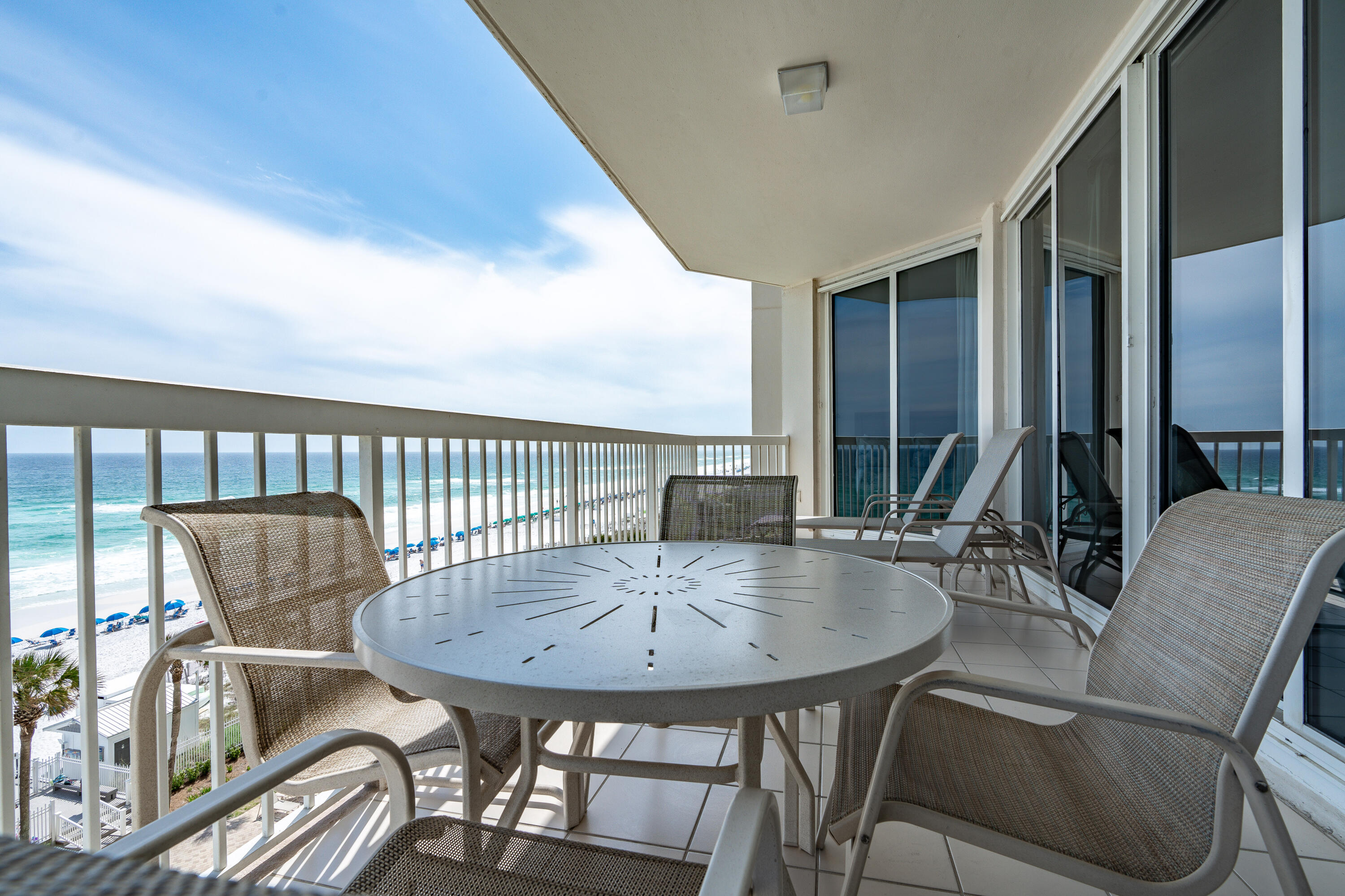 SILVER BEACH TOWERS EAST - Residential