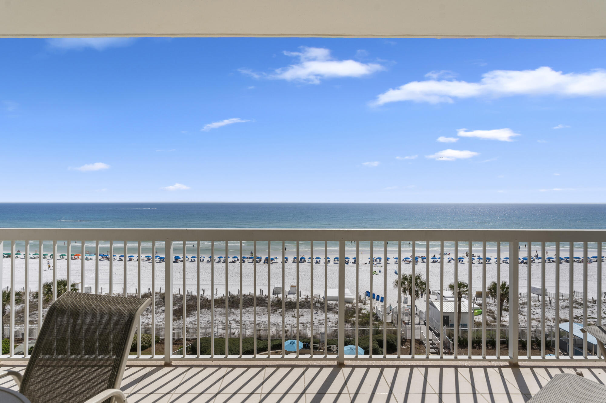 SILVER BEACH TOWERS EAST - Residential