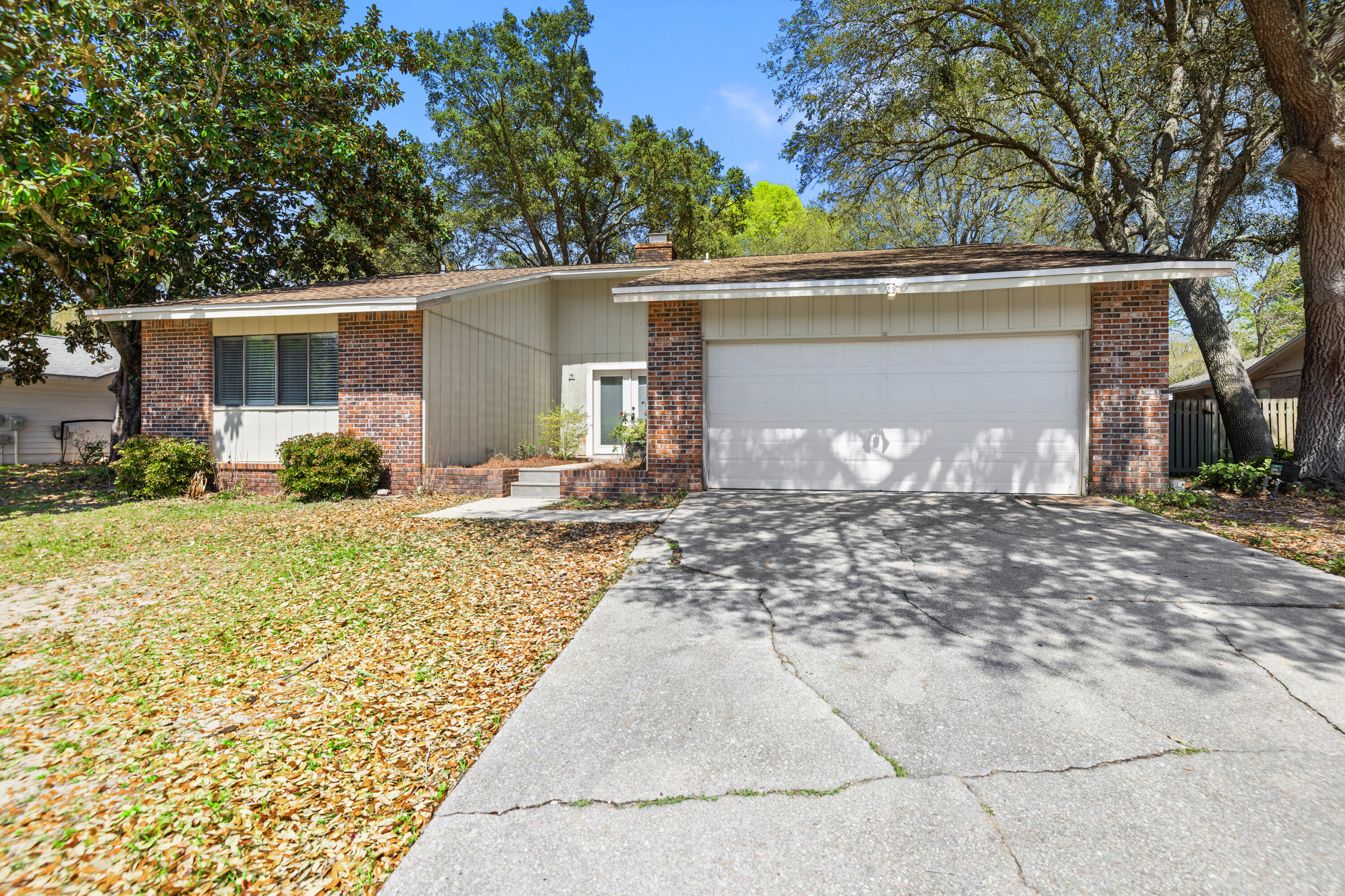 BLUEWATER BAY VILLAGE 1A - Residential