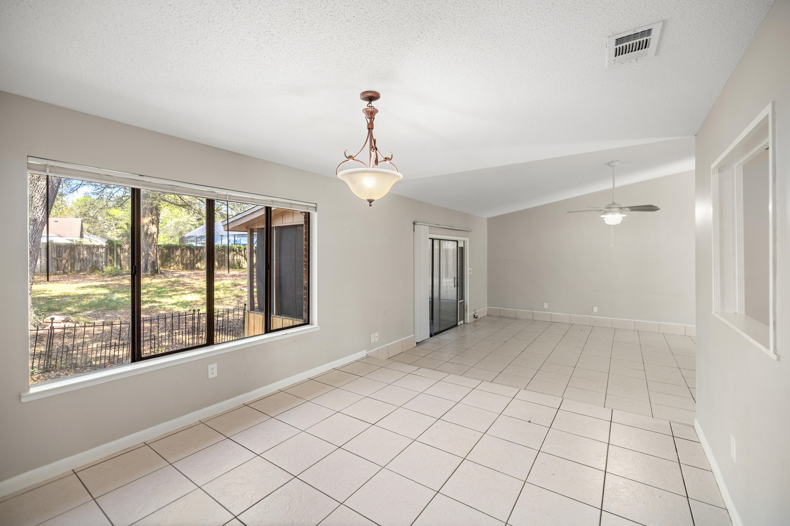 BLUEWATER BAY VILLAGE 1A - Residential