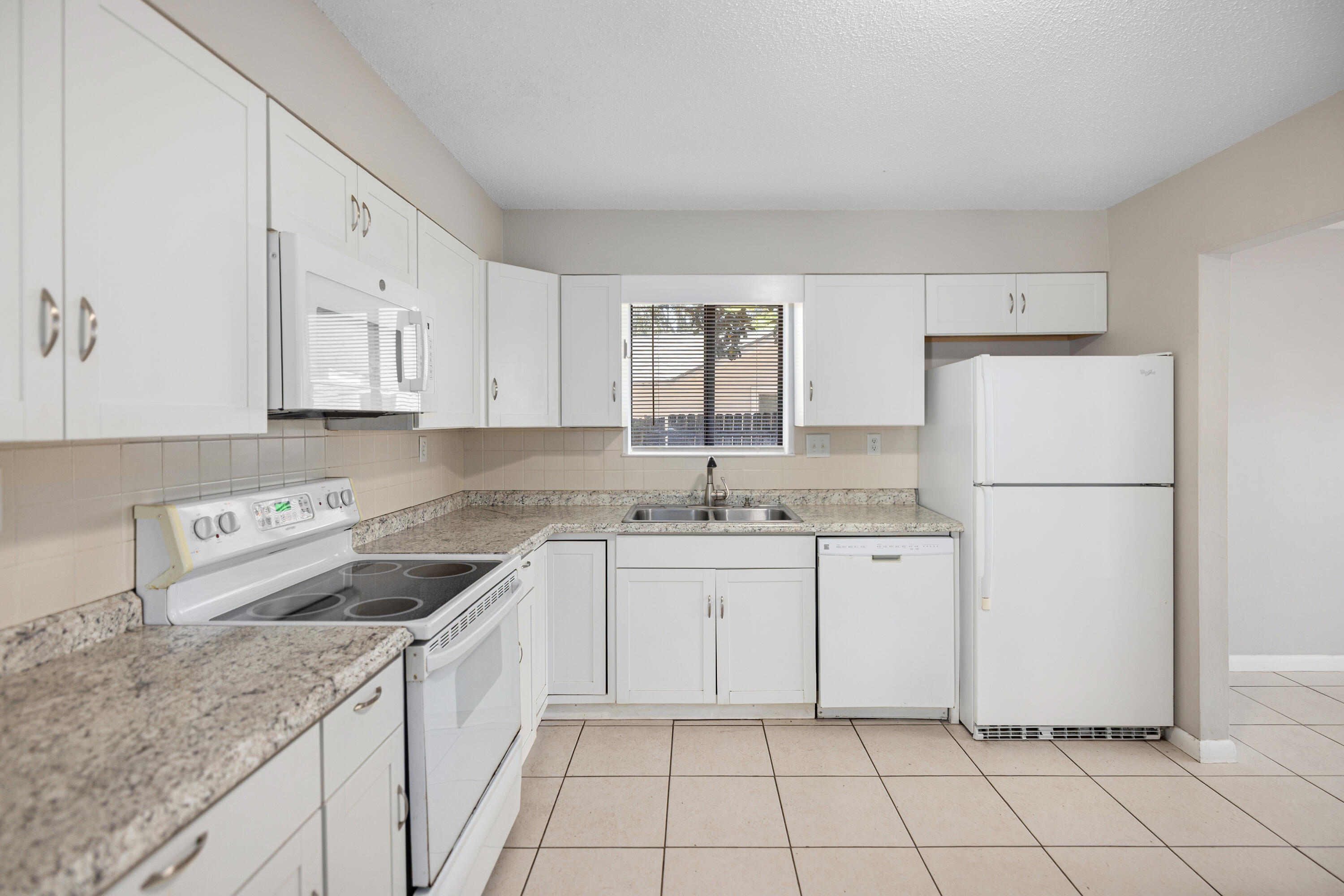 BLUEWATER BAY VILLAGE 1A - Residential