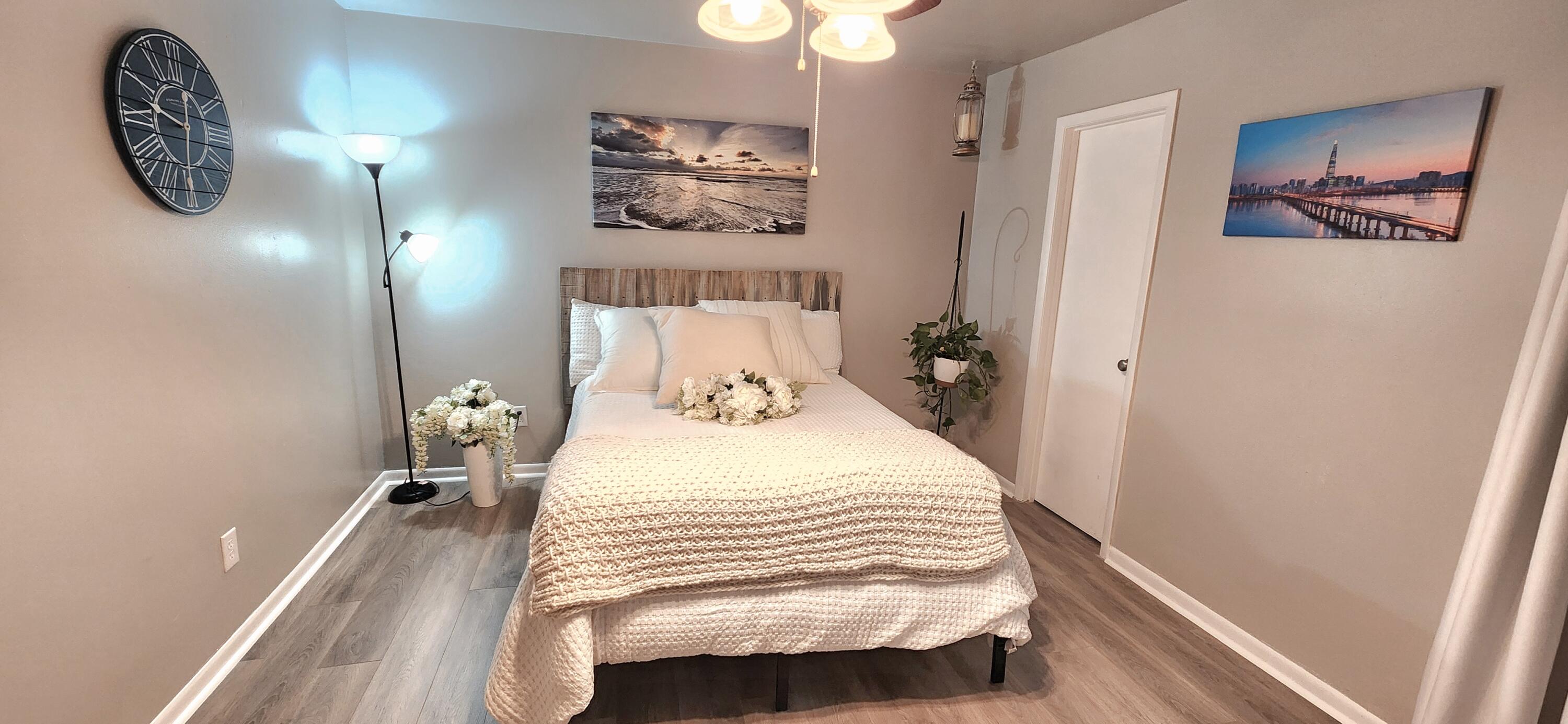 TYNER VILLAS - Residential