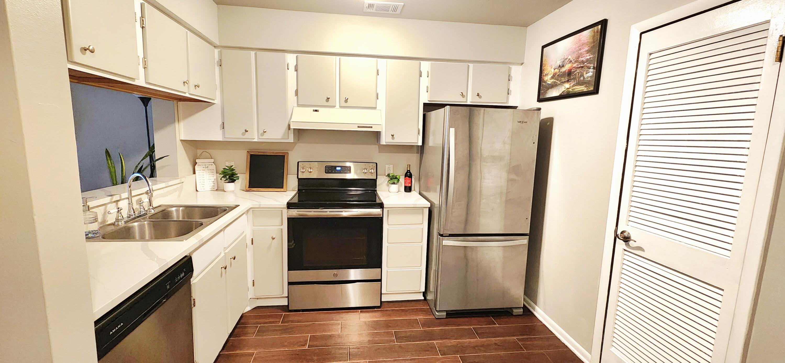 TYNER VILLAS - Residential