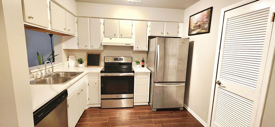 Welcome home to this stylish 2-story townhome ideally located near Eglin Air Force Base and Hurlburt Field! Featuring 2 bedrooms and 1.5 baths, this move-in-ready home offers the perfect blend of comfort, convenience, and low-maintenance living. Durable tile flooring throughout the main level and new luxury vinyl plank flooring upstairs provide both style and easy upkeep. The kitchen shines with granite countertops and stainless steel appliances, creating a modern space for cooking and entertaining. Upstairs, the spacious primary bedroom features a walk-in closet for abundant storage, while the second bedroom includes its own closet and plenty of natural light. Whether you're a first-time homebuyer, military family, or investor, this attractive townhome is an opportunity you won't want to miss! Roof 2021, AC 2021, water heater 2022.