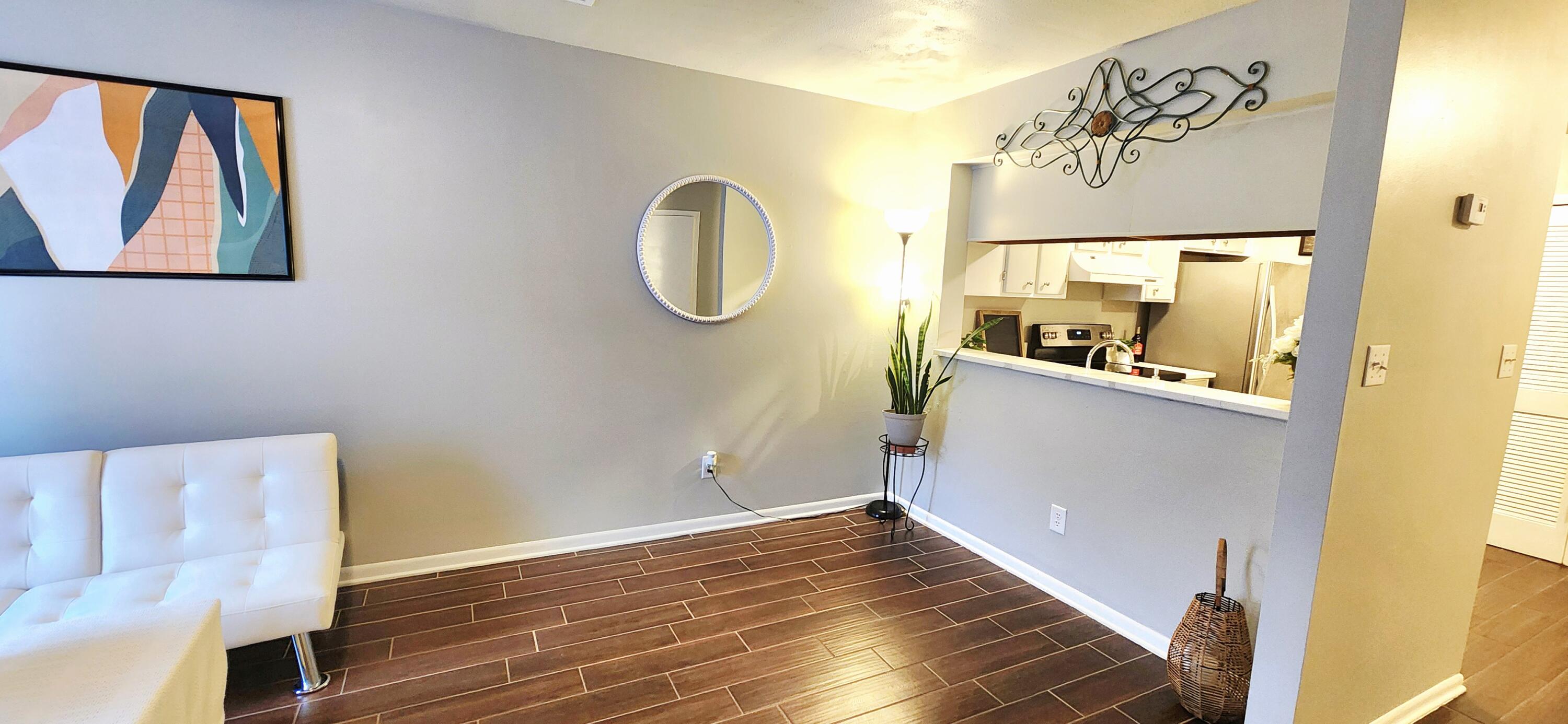 TYNER VILLAS - Residential