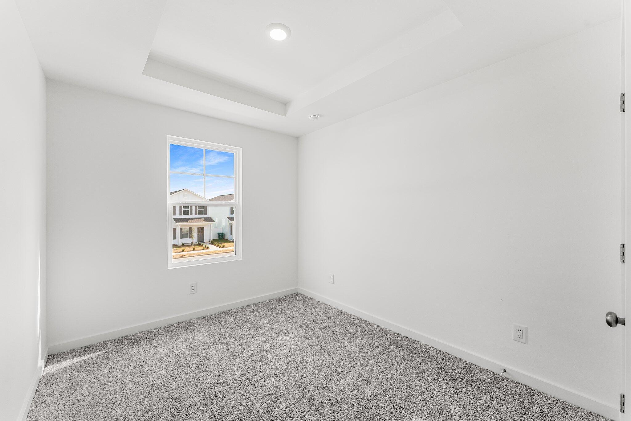 OWL'S HEAD - Residential Lease