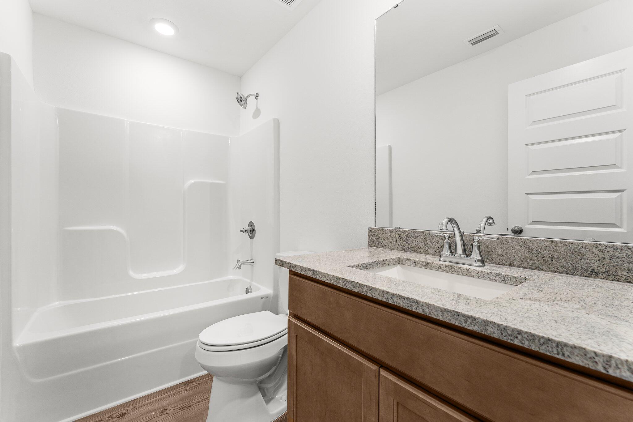 OWL'S HEAD - Residential Lease