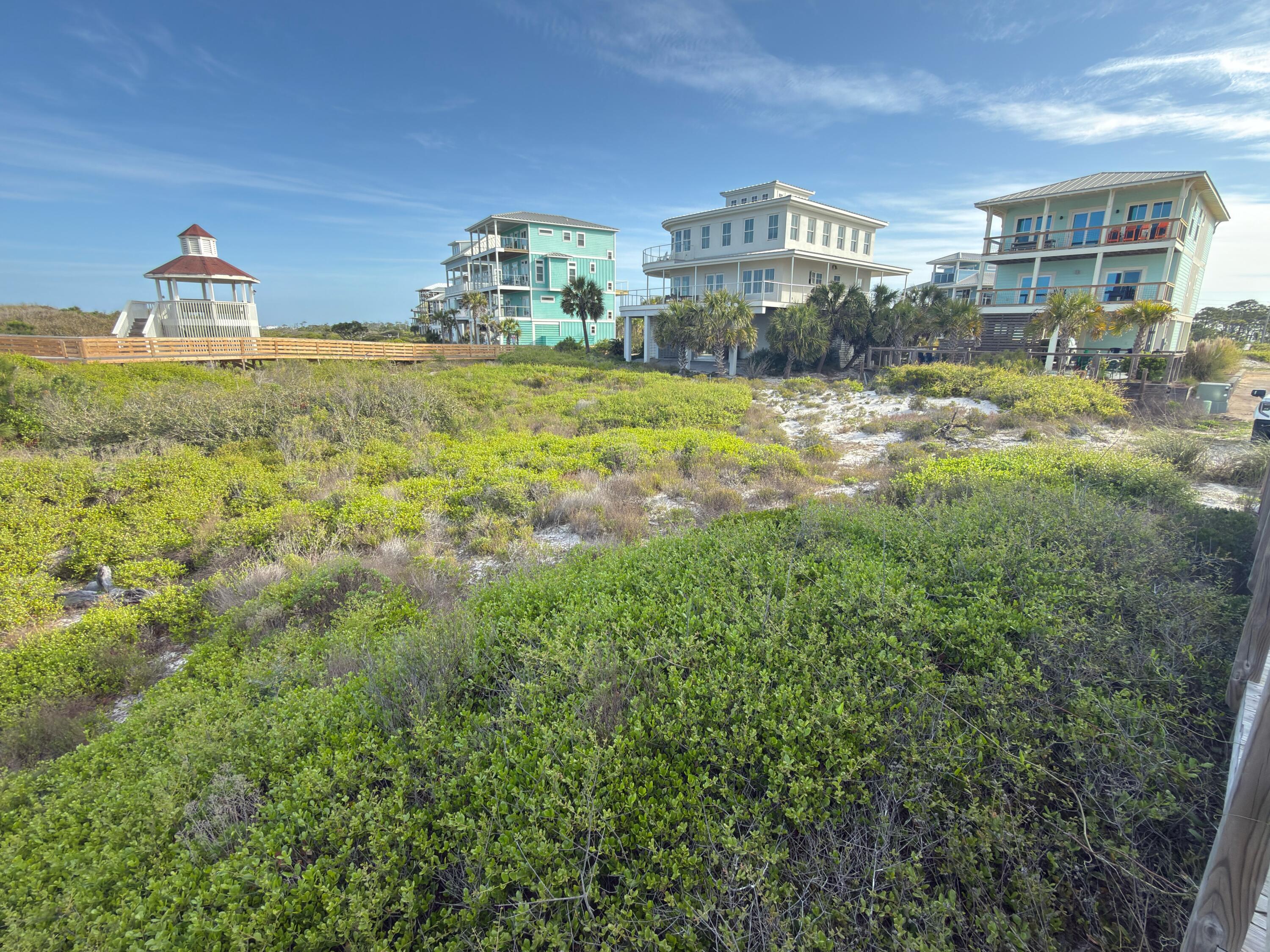 NO RECORDED SUBDIVISION - Land