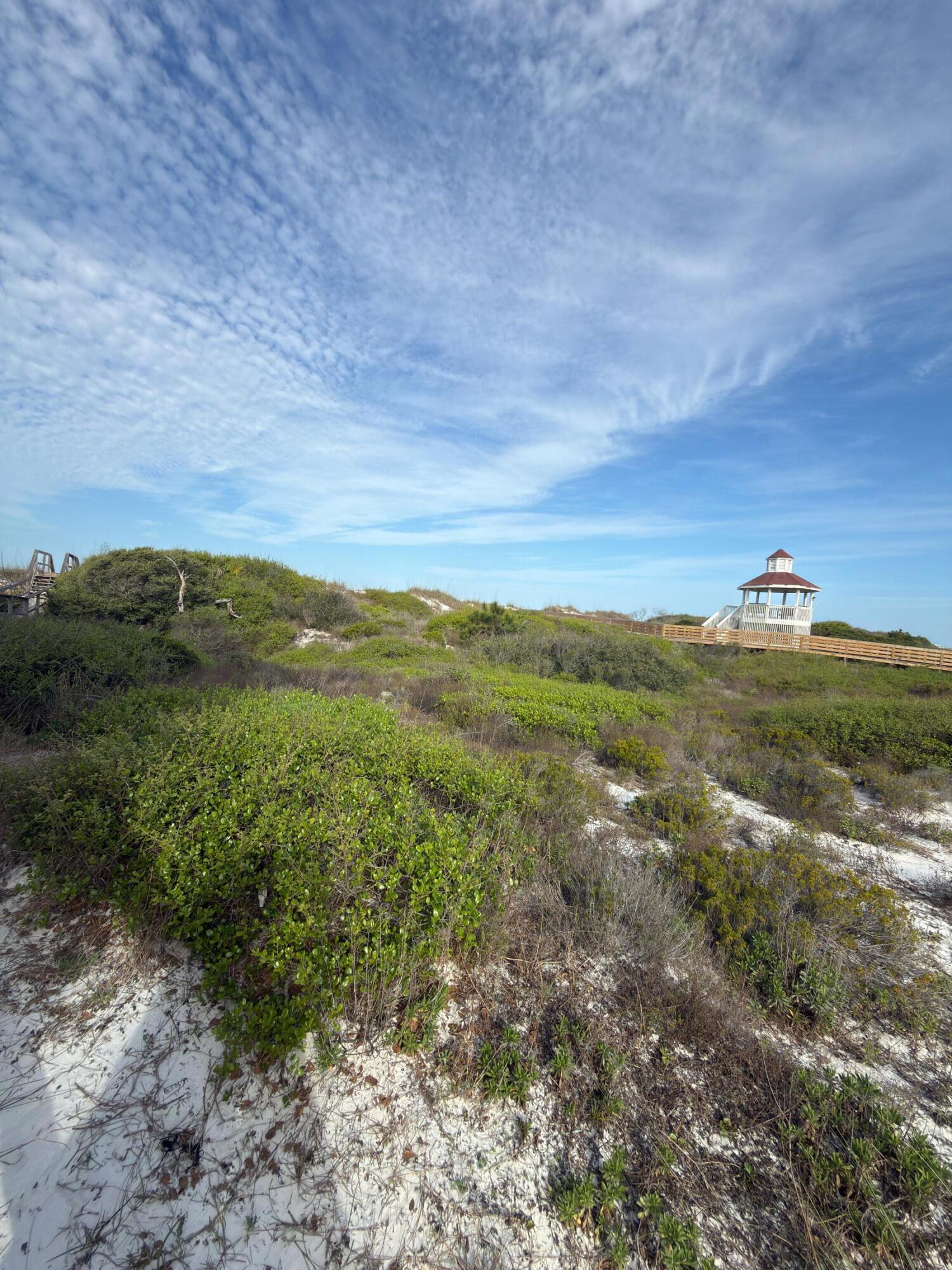 NO RECORDED SUBDIVISION - Land