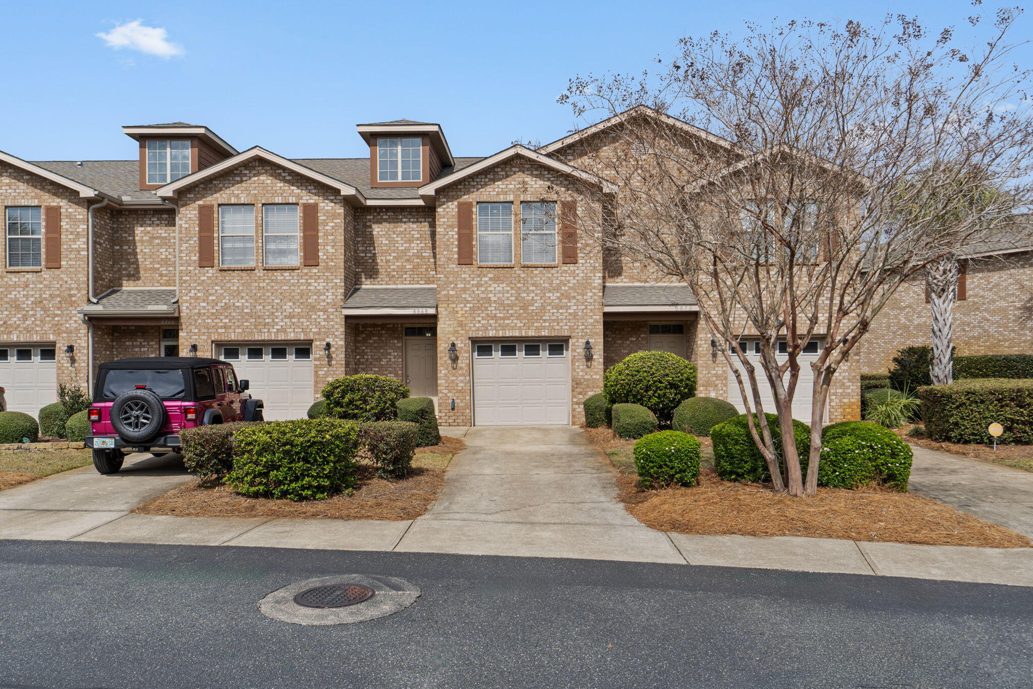 RESERVE POINTE - Residential