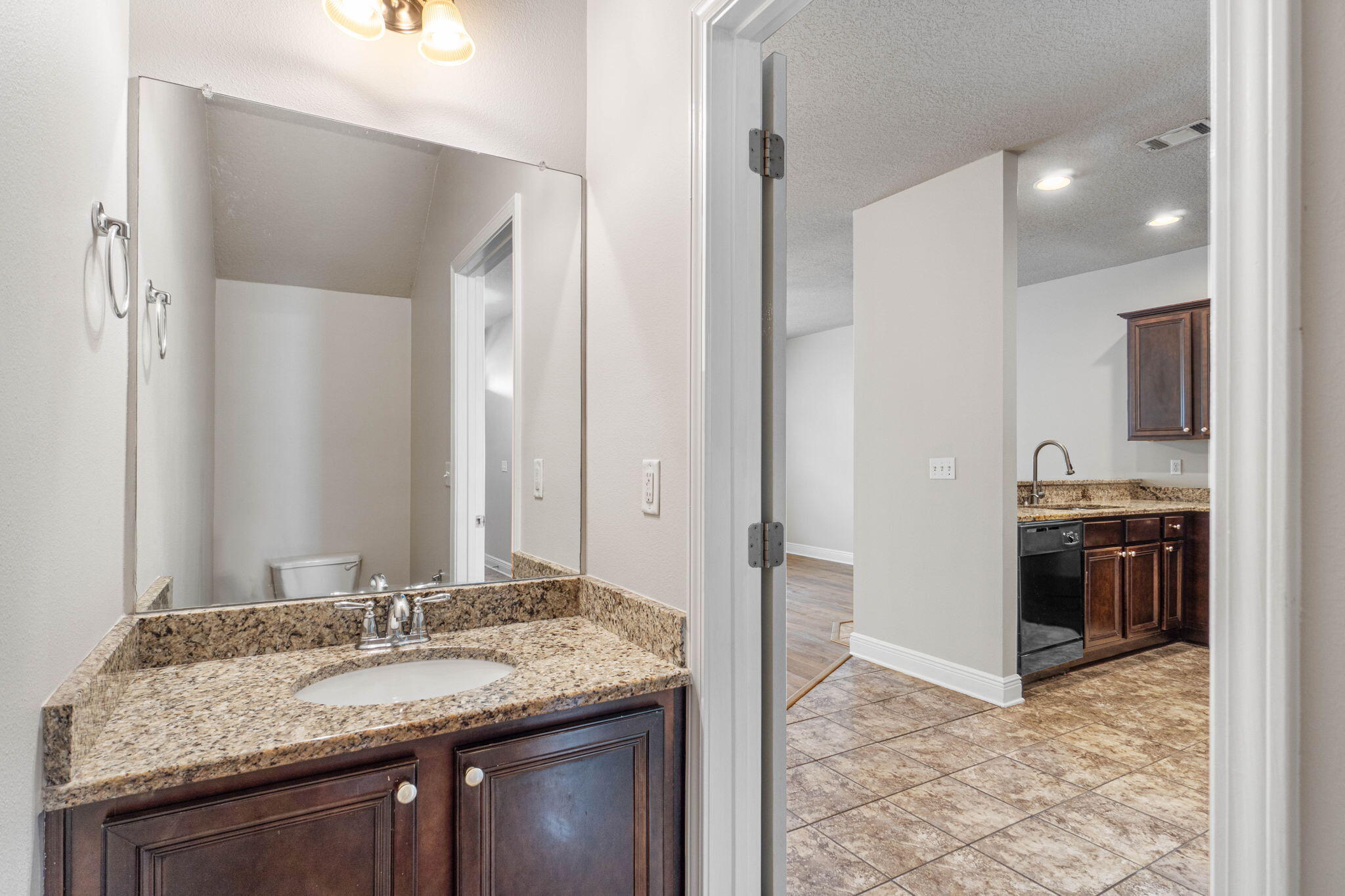 RESERVE POINTE - Residential