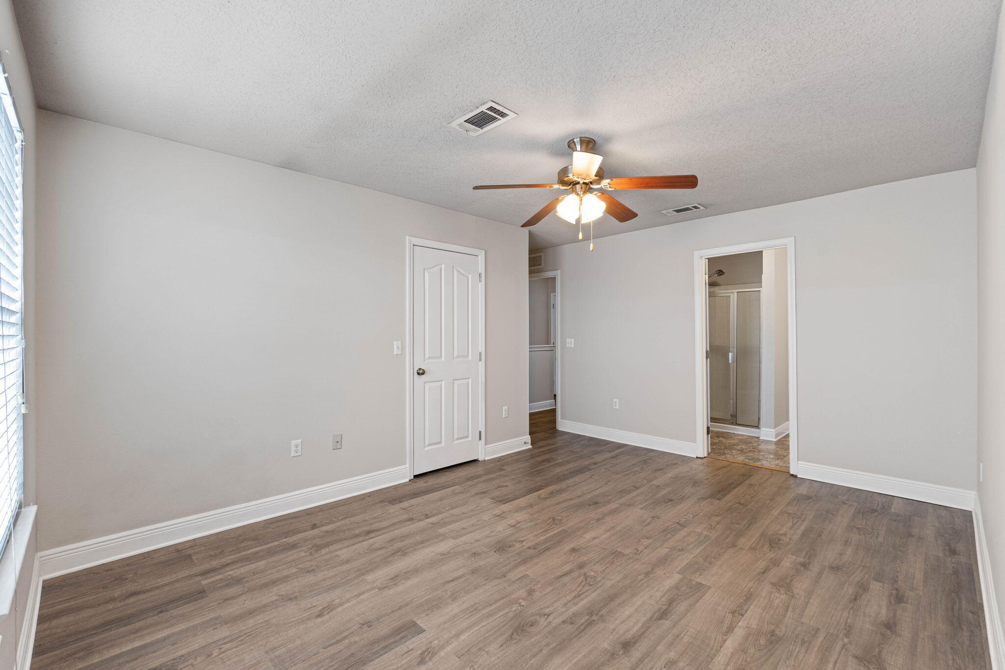 RESERVE POINTE - Residential