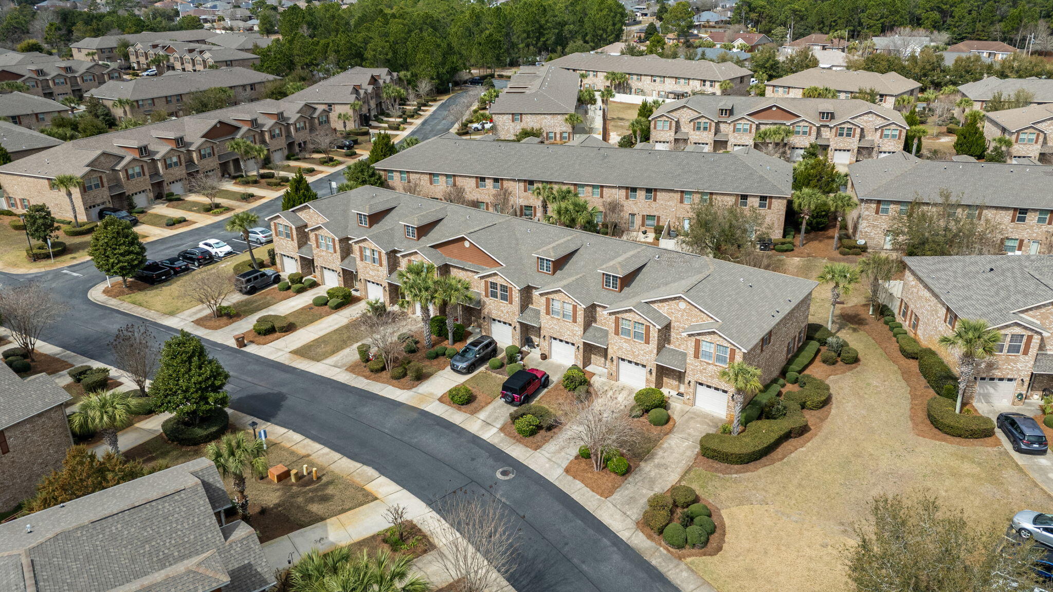 RESERVE POINTE - Residential