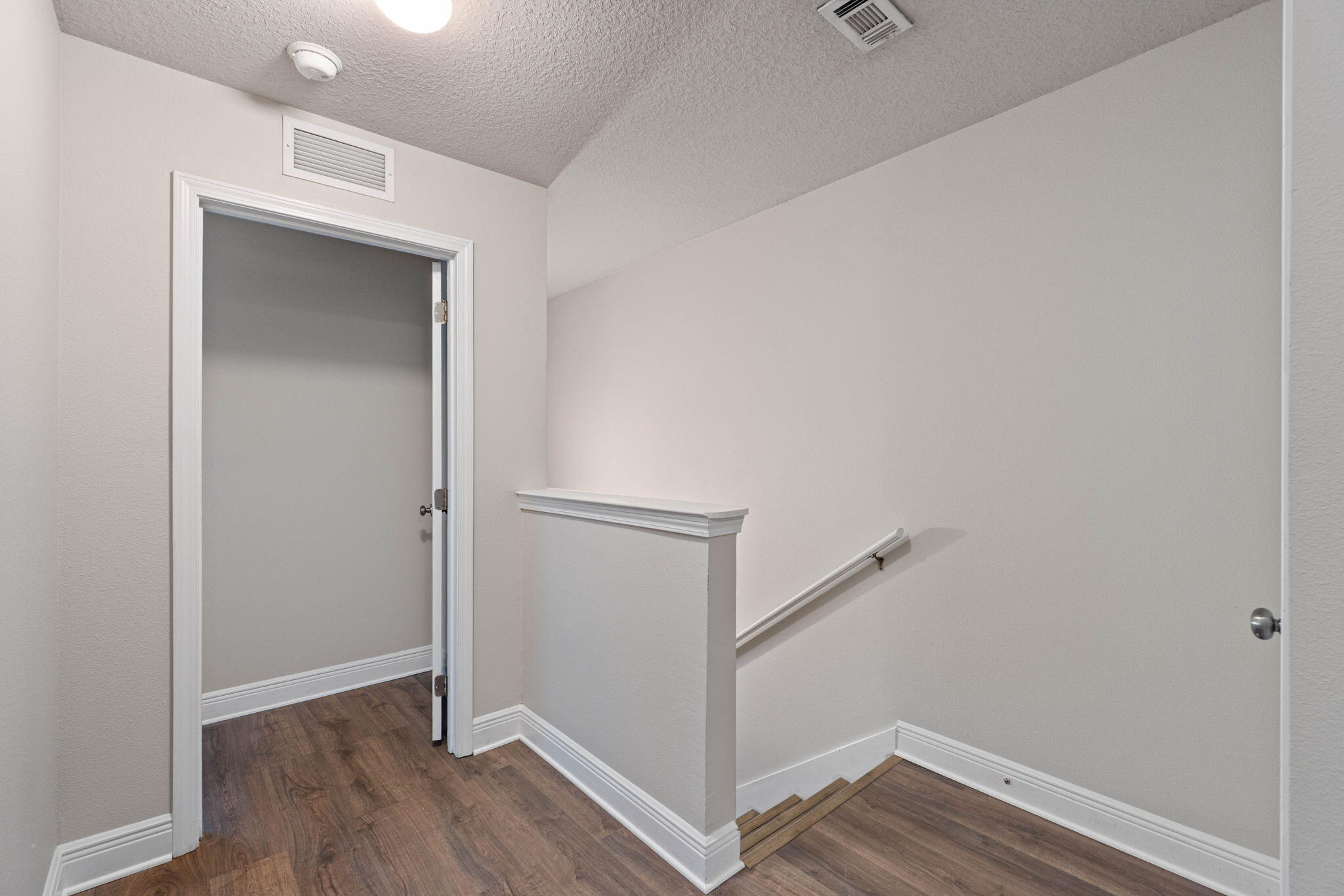 RESERVE POINTE - Residential