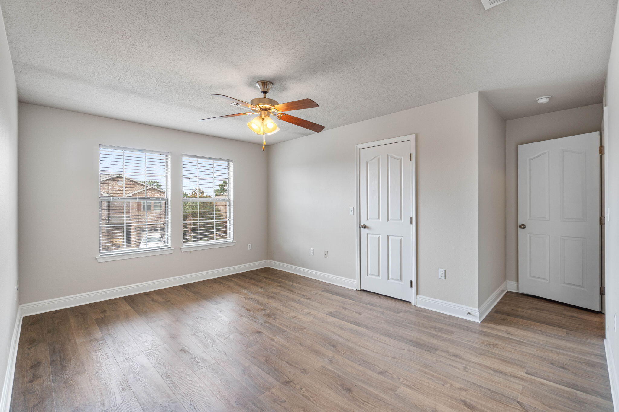 RESERVE POINTE - Residential