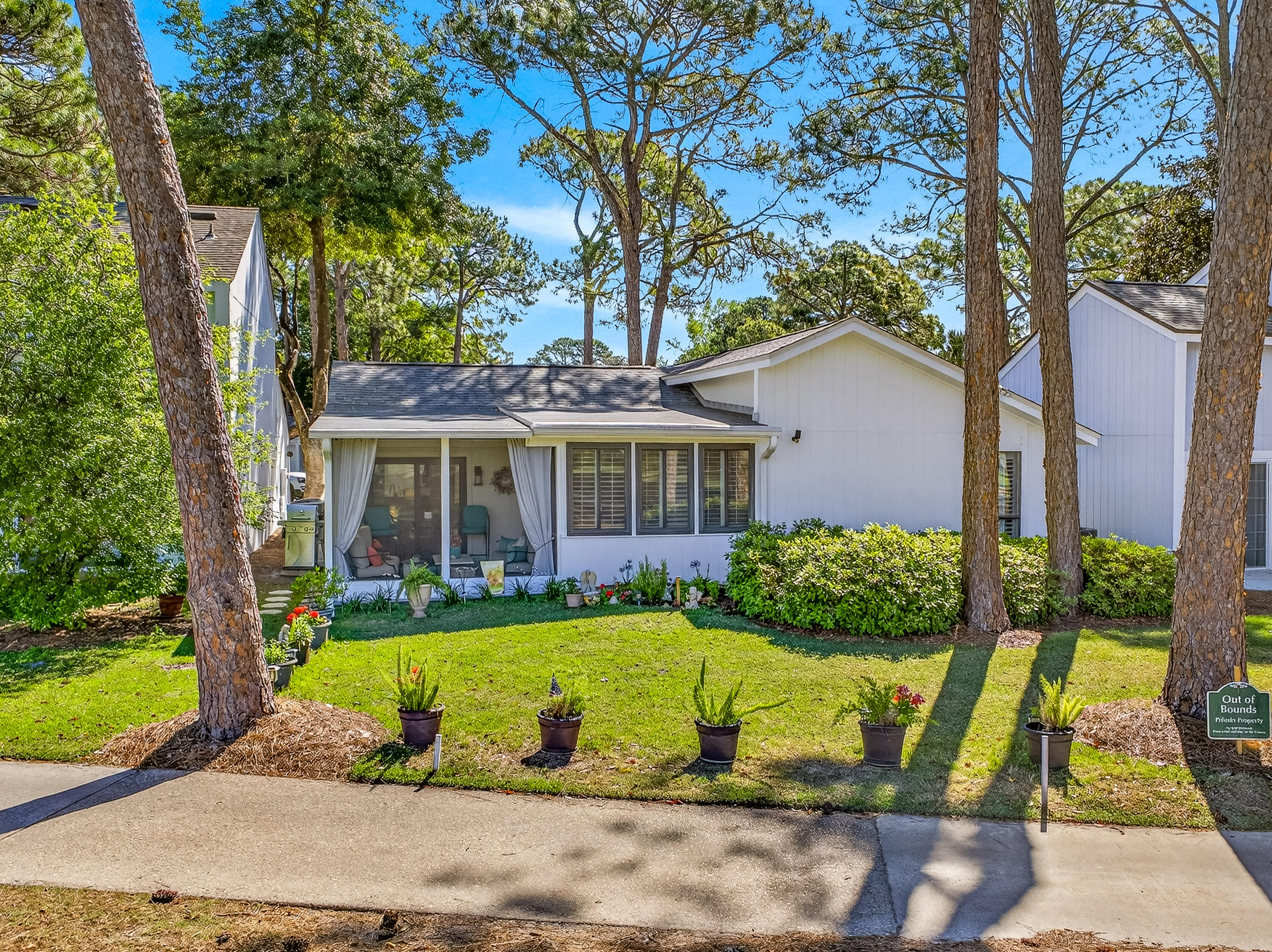 LINKSIDE VILLAGE UNIT 1 - Residential