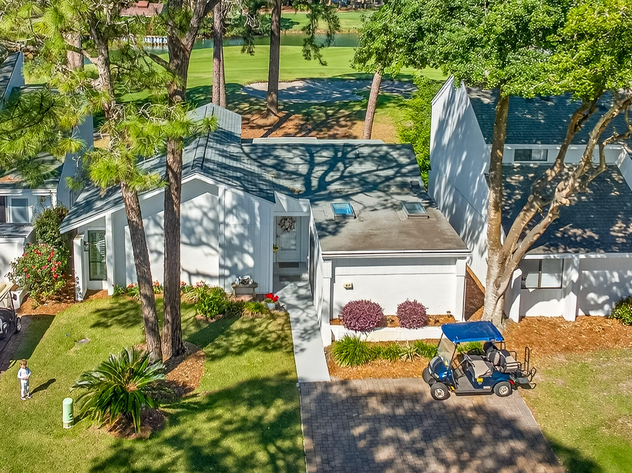 LINKSIDE VILLAGE UNIT 1 - Residential