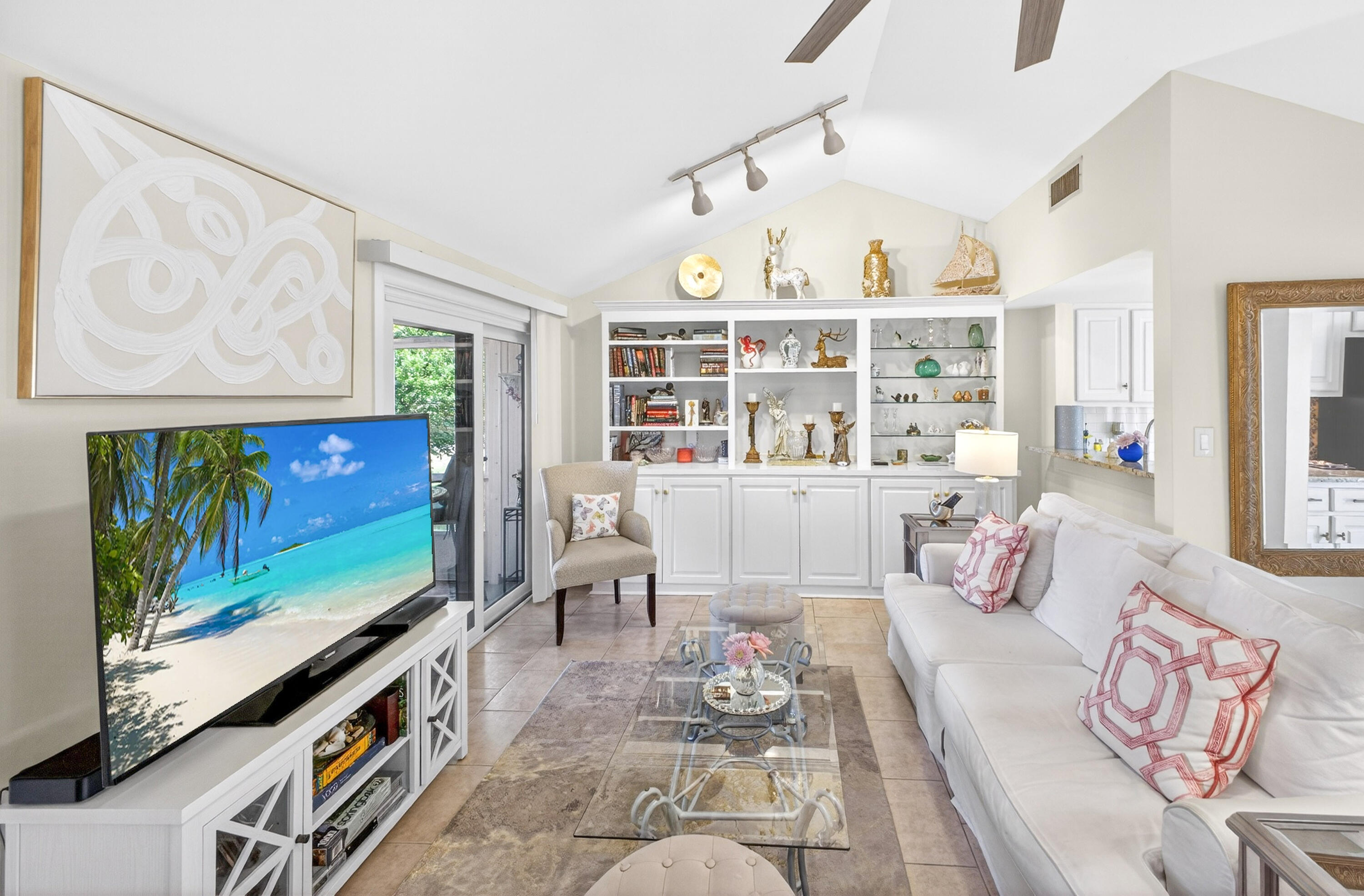 LINKSIDE VILLAGE UNIT 1 - Residential