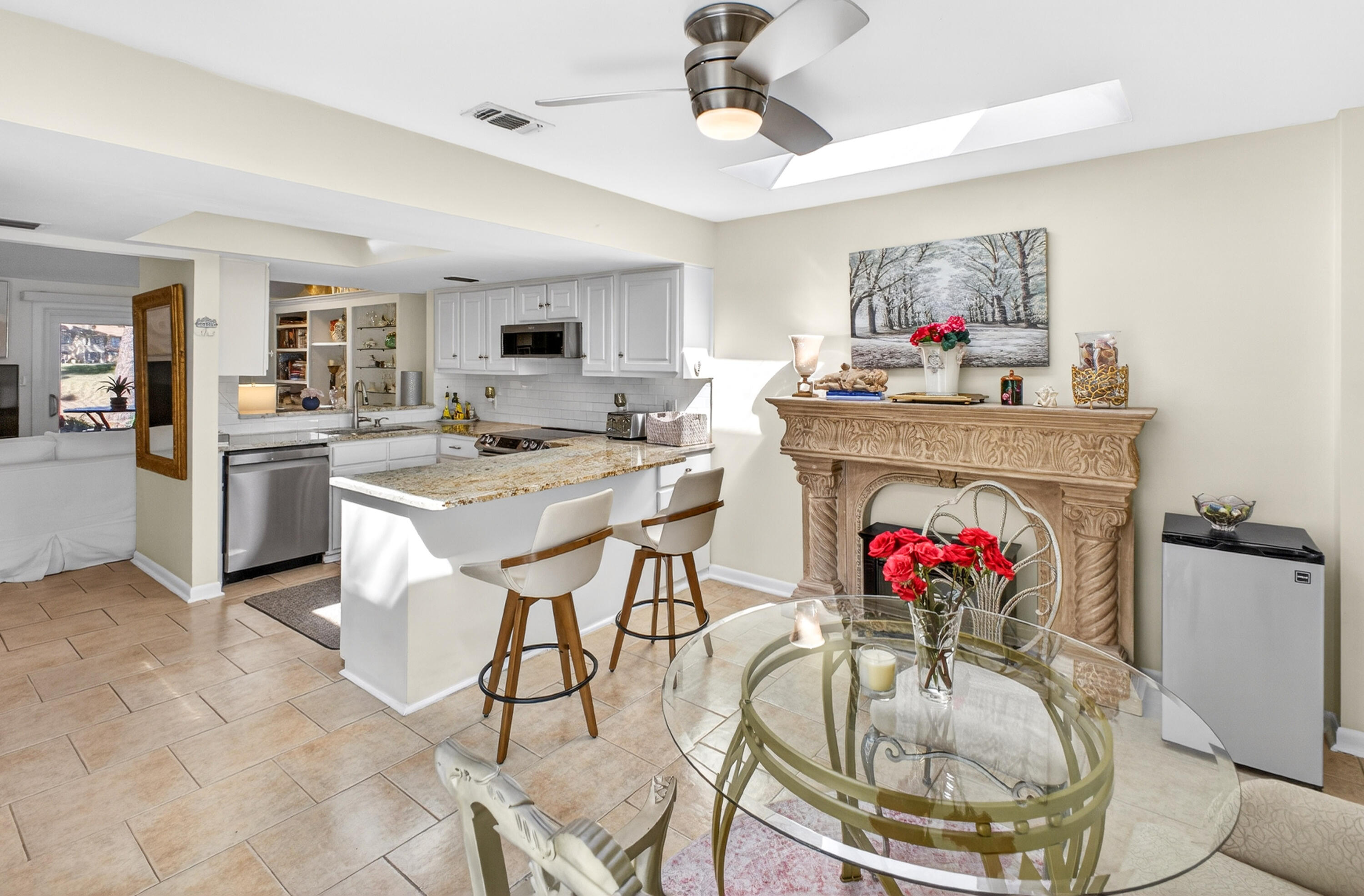 LINKSIDE VILLAGE UNIT 1 - Residential