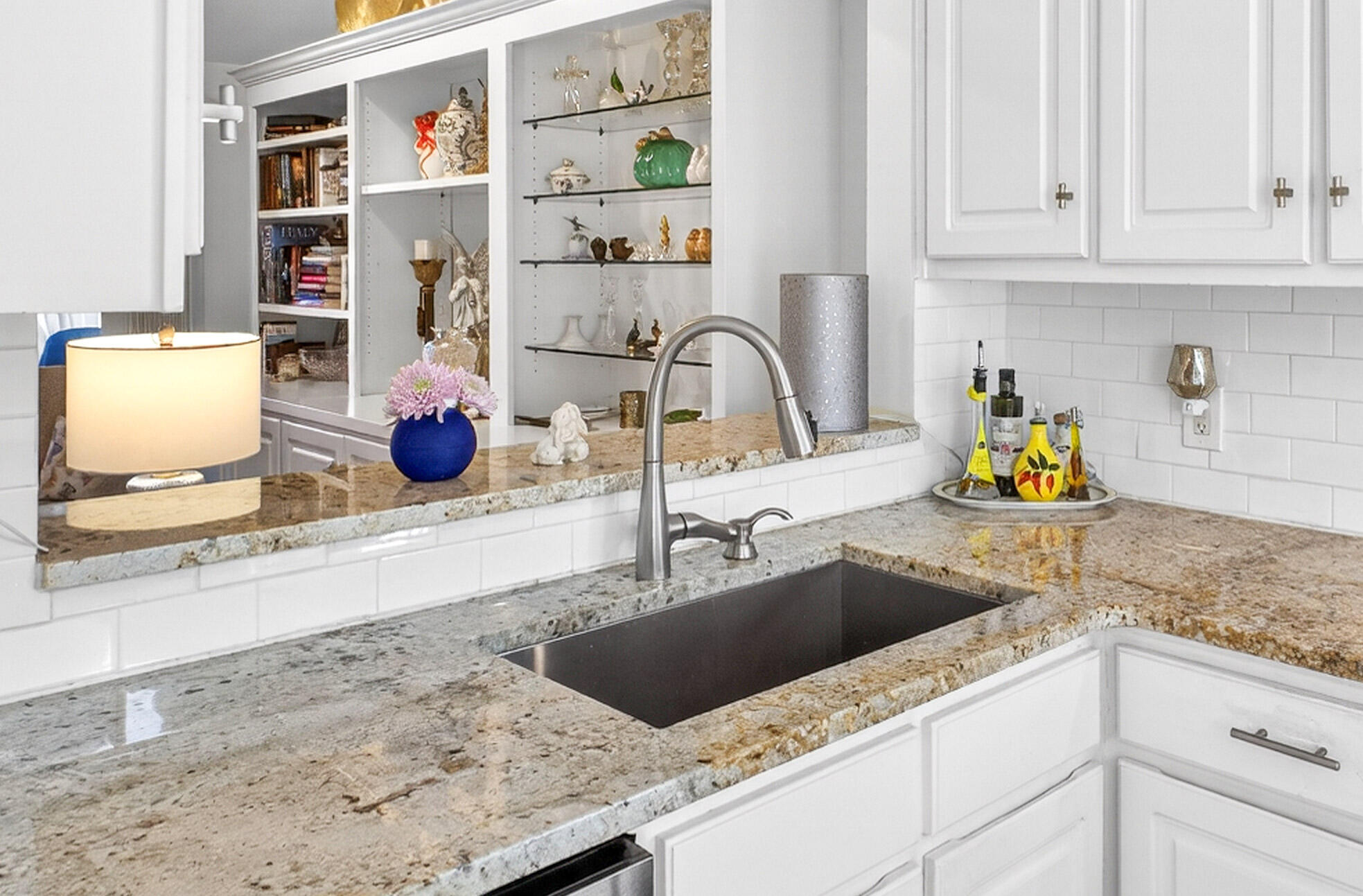 LINKSIDE VILLAGE UNIT 1 - Residential