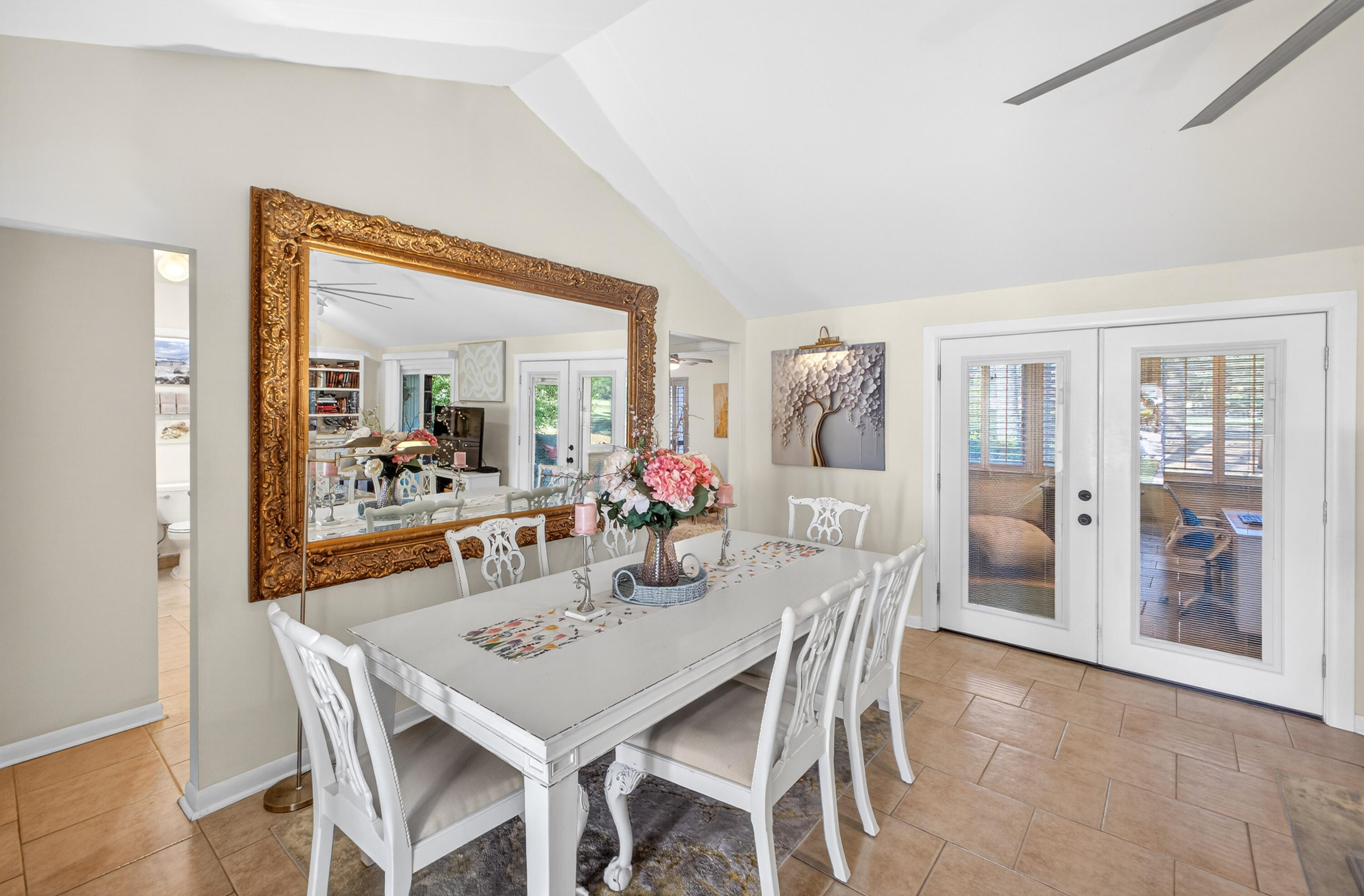 LINKSIDE VILLAGE UNIT 1 - Residential