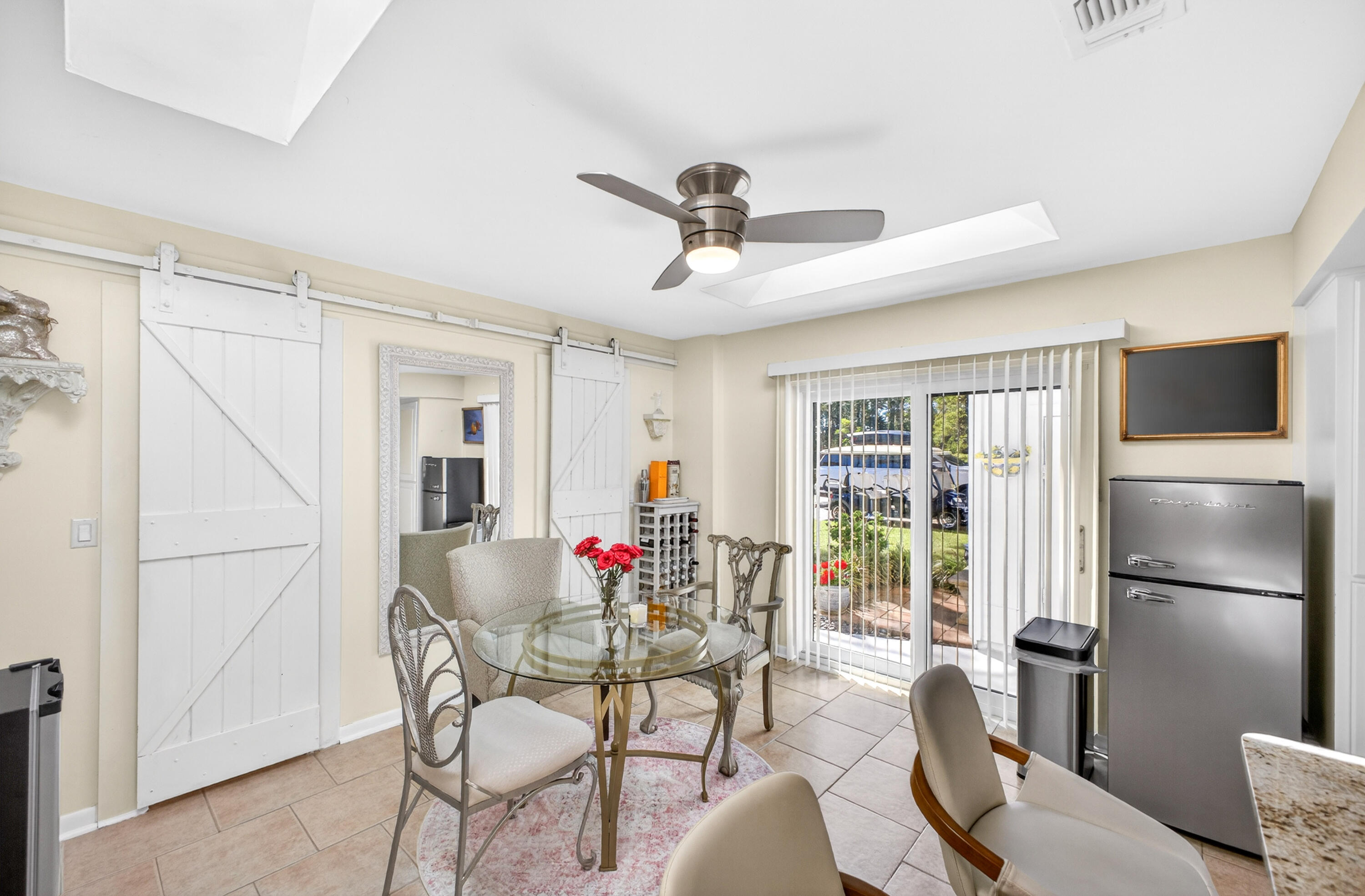 LINKSIDE VILLAGE UNIT 1 - Residential