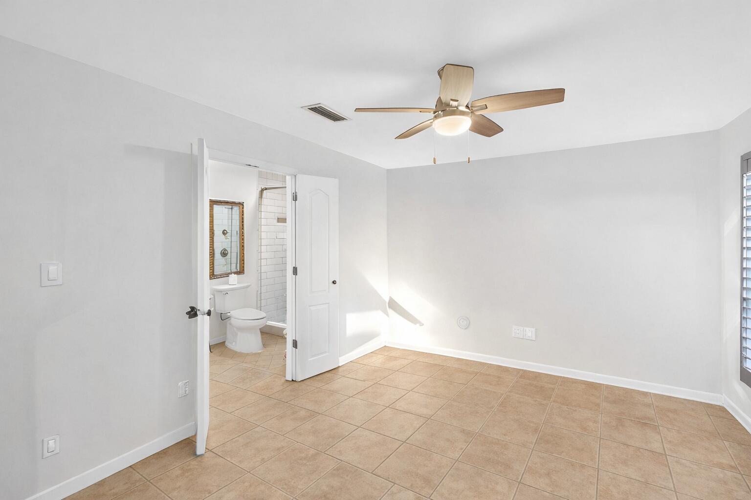 LINKSIDE VILLAGE UNIT 1 - Residential