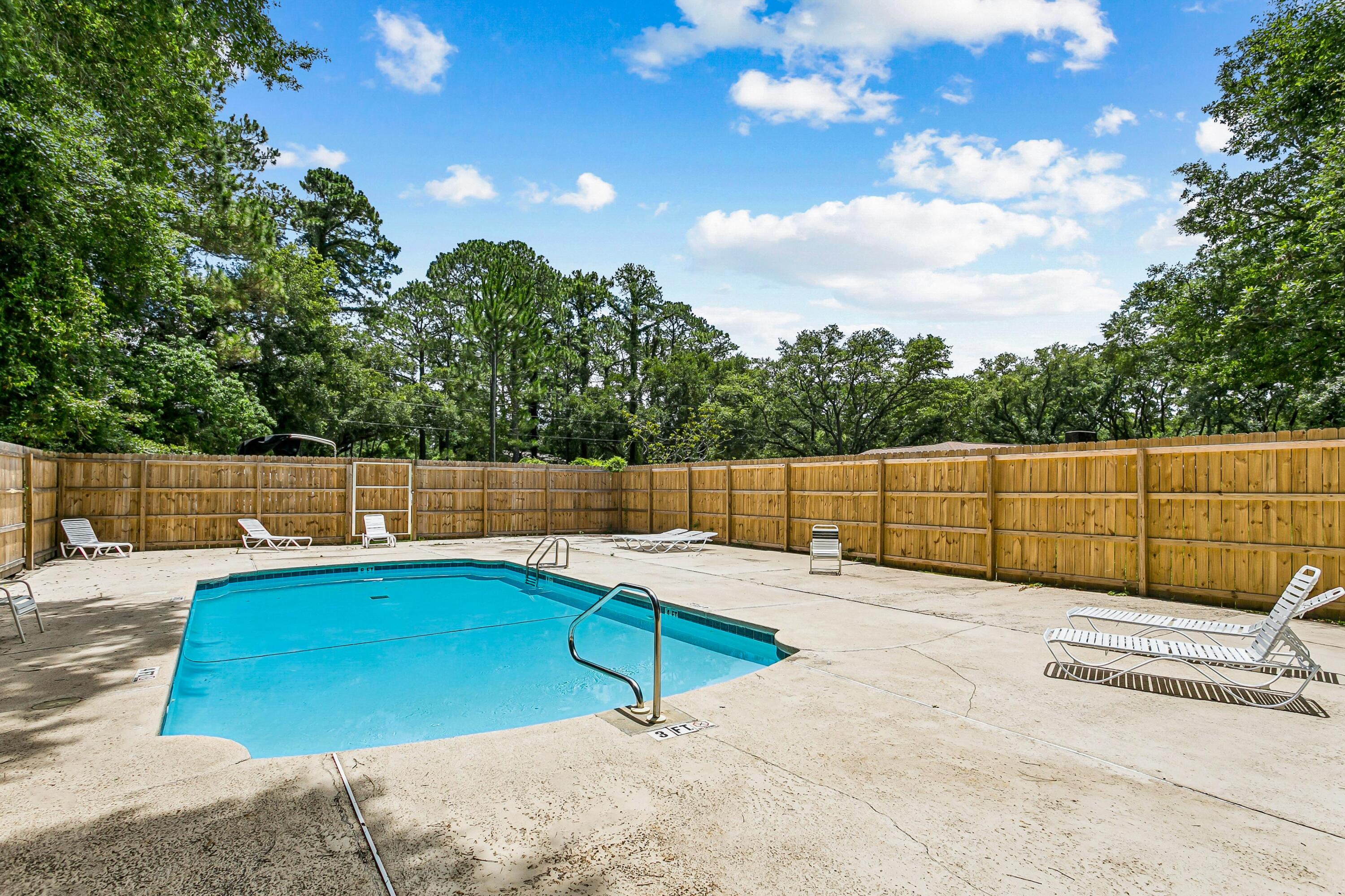 625 Emerald Lane