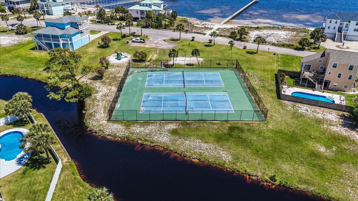 GRANDE LAGOON WEST - Residential