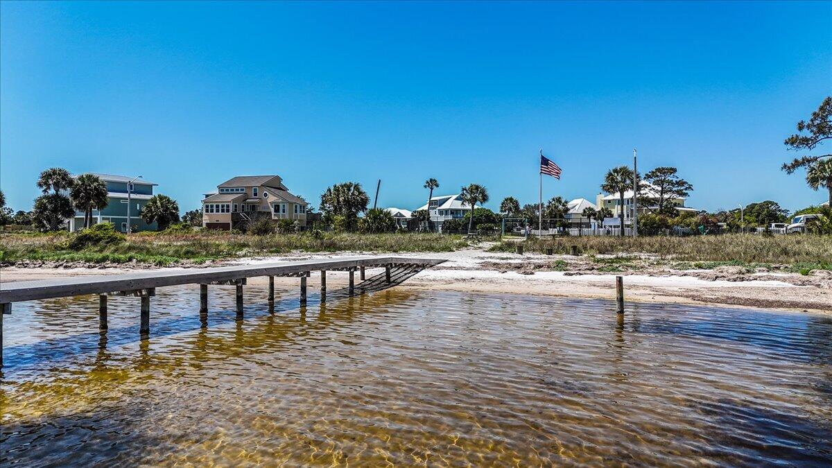 GRANDE LAGOON WEST - Residential