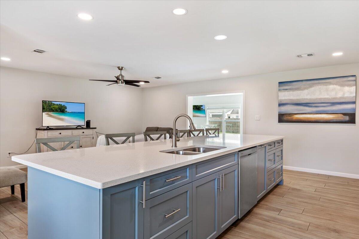 GRANDE LAGOON WEST - Residential