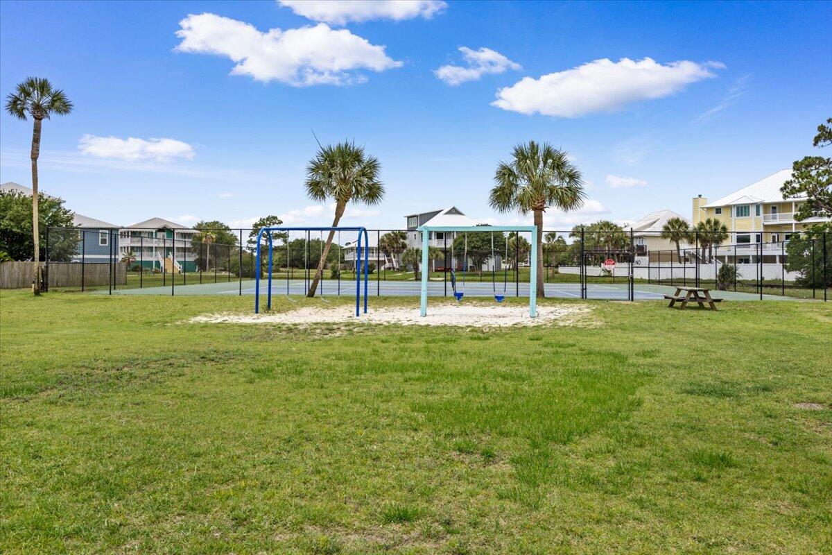 GRANDE LAGOON WEST - Residential