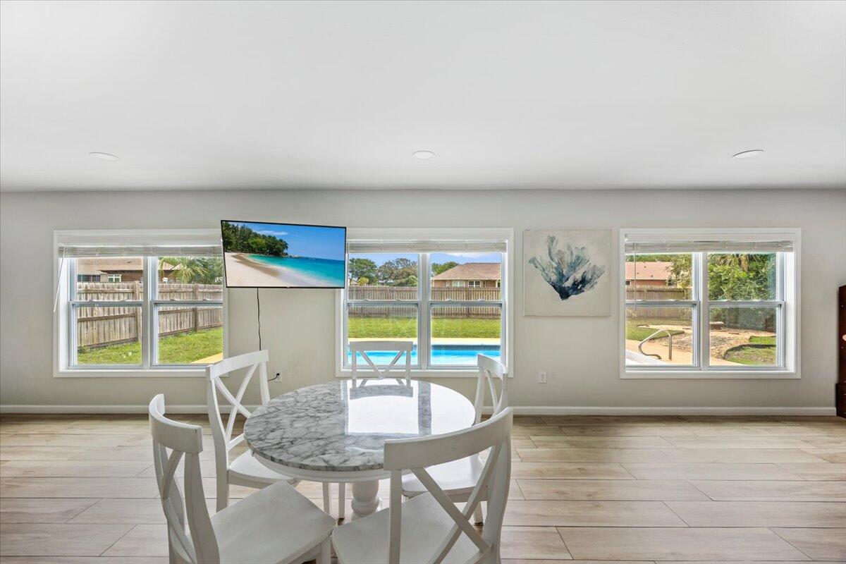GRANDE LAGOON WEST - Residential