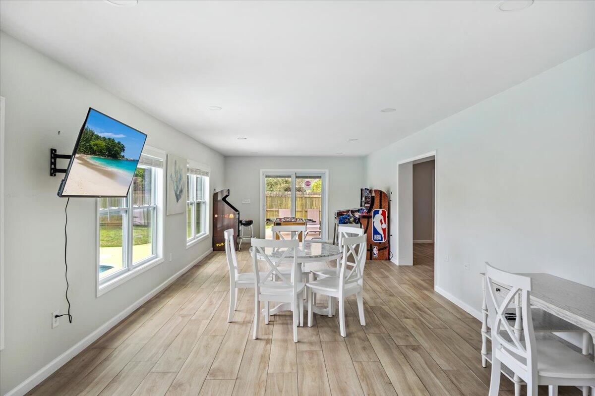 GRANDE LAGOON WEST - Residential