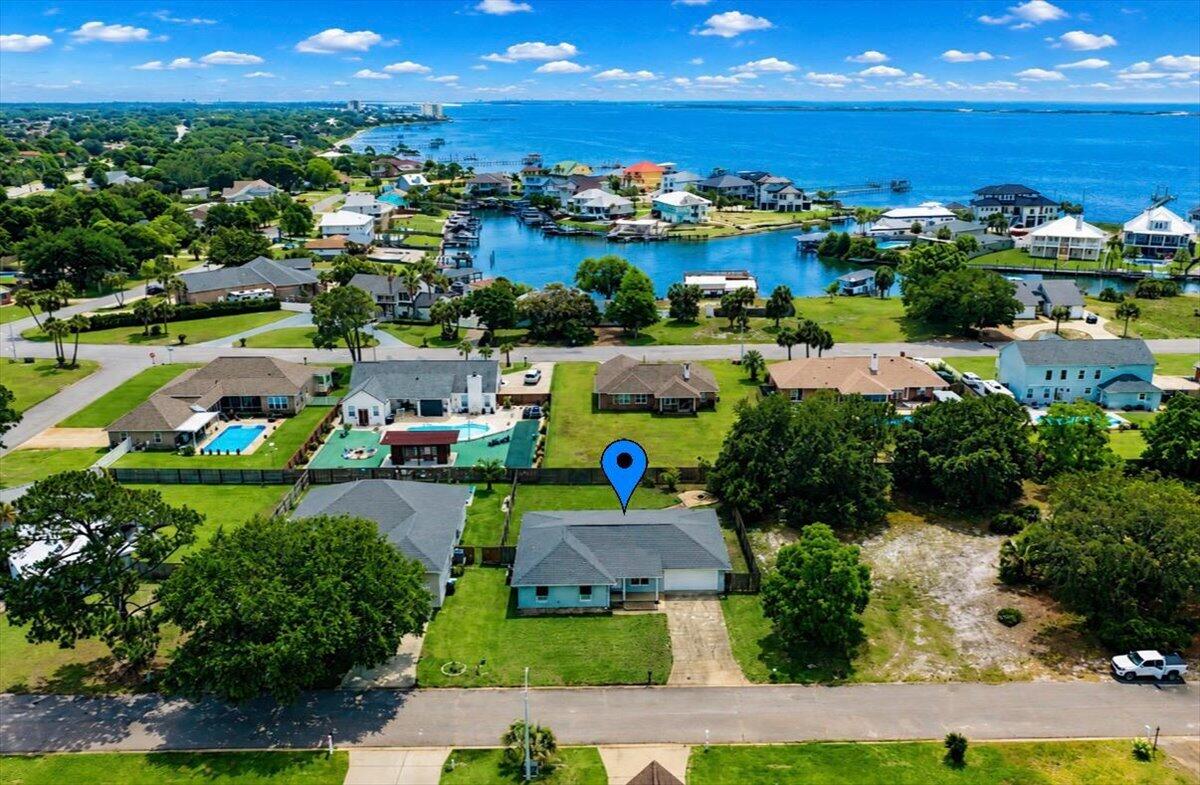 GRANDE LAGOON WEST - Residential