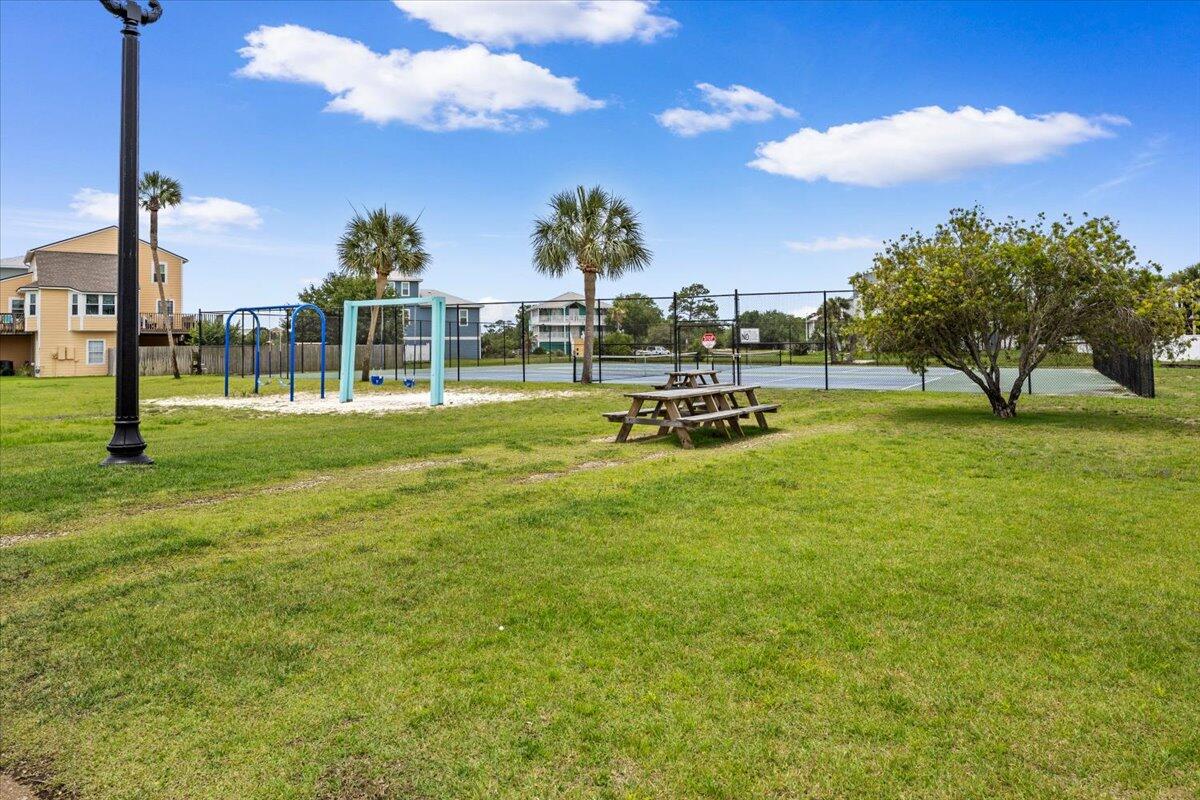 GRANDE LAGOON WEST - Residential