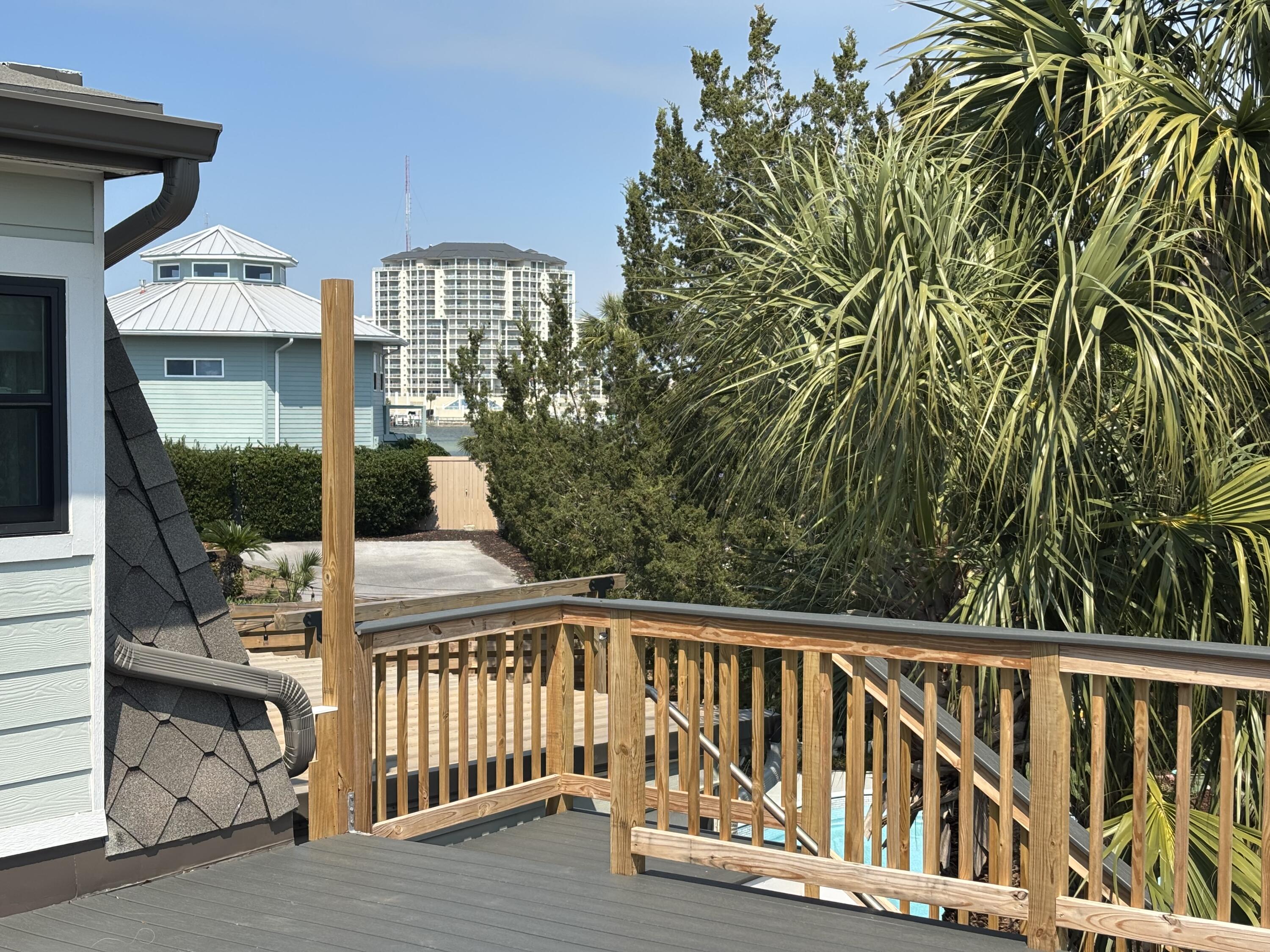 SANTA ROSA ISLAND - Residential