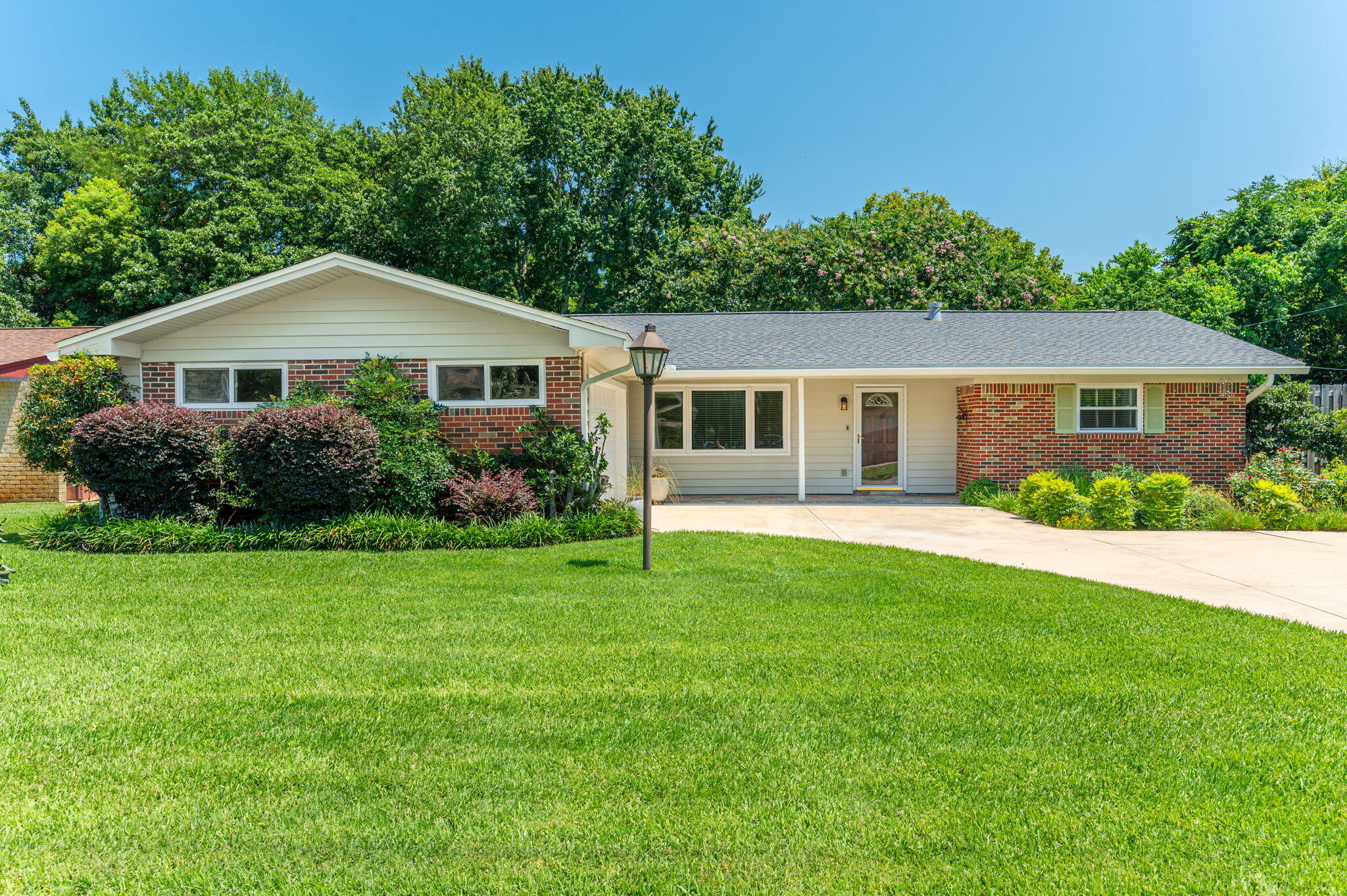 Photo 1 of 43 — 313 NW Holmes Boulevard, Fort Walton Beach, FL 32548