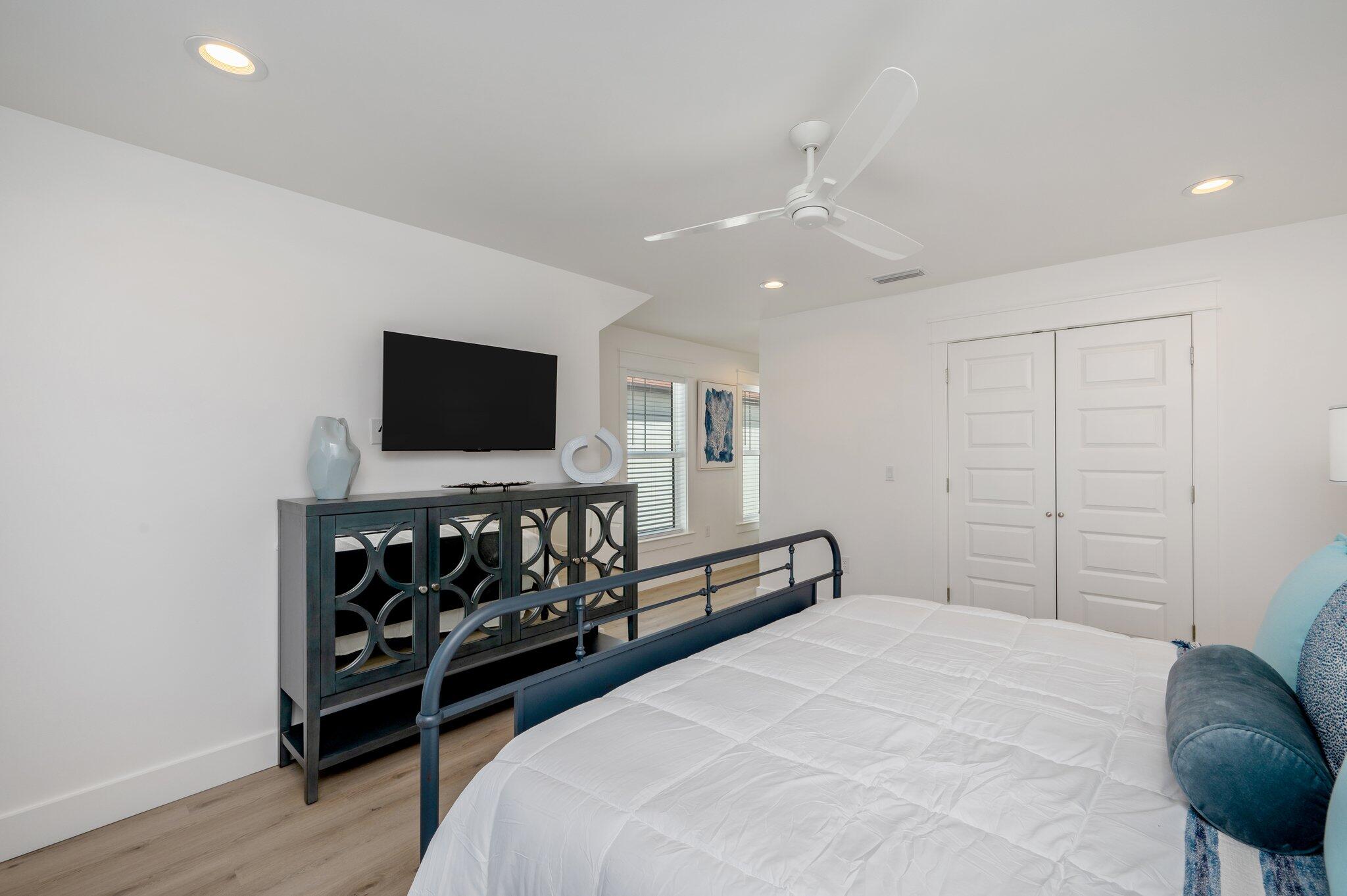 FRANGISTA BEACH 1ST ADDN - Residential