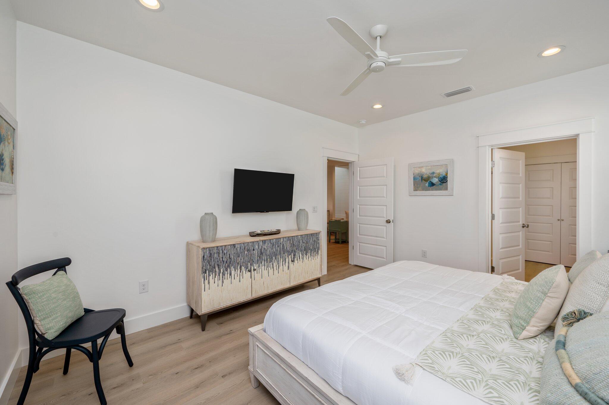 FRANGISTA BEACH 1ST ADDN - Residential