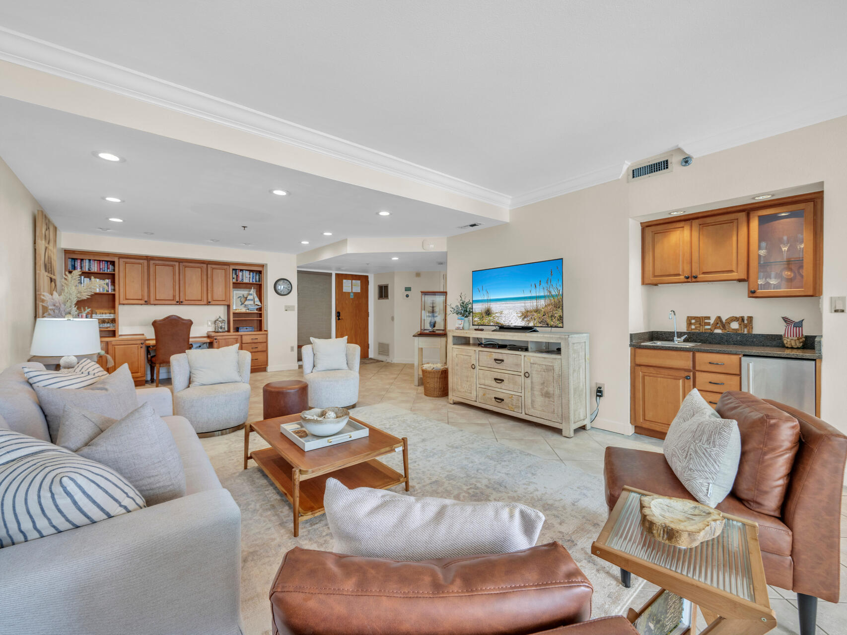 EAST PASS TOWERS CONDO - Residential