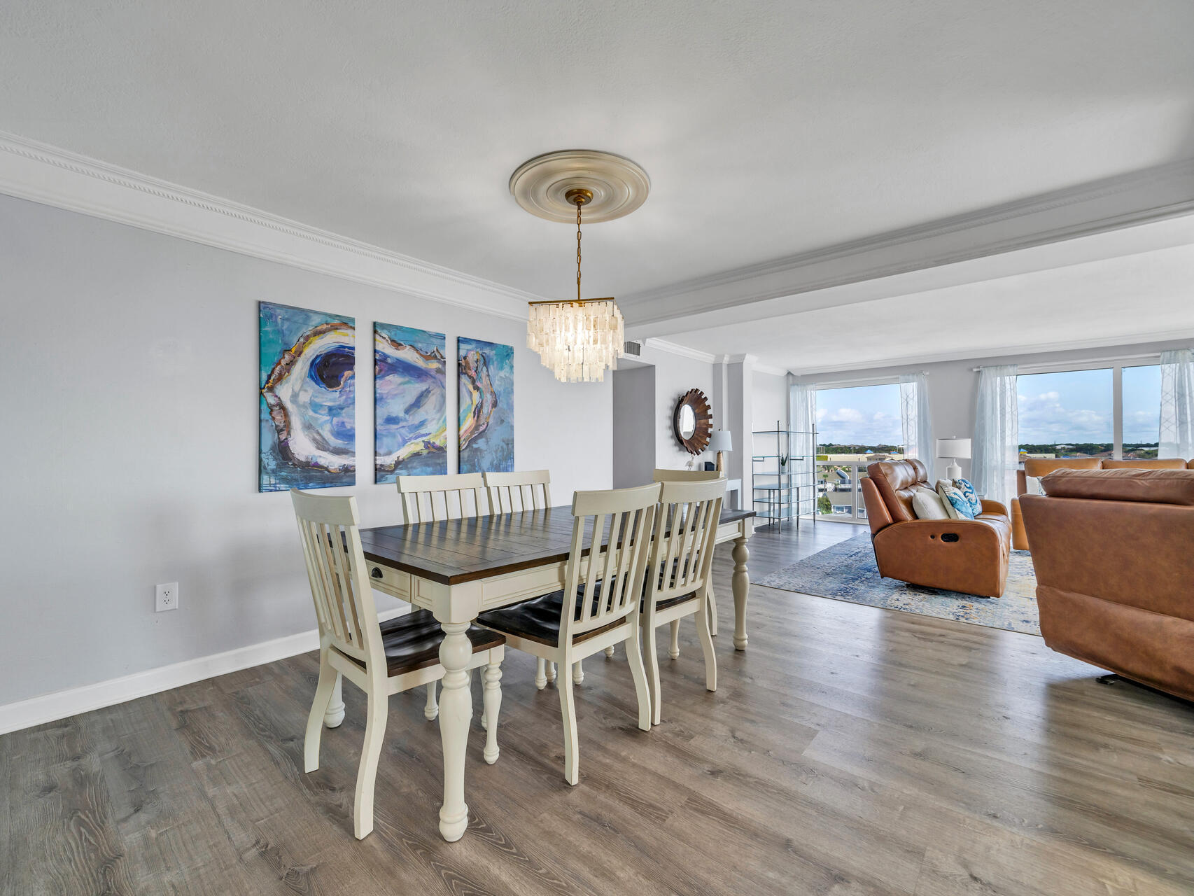 SHORELINE TOWERS 3 - Residential