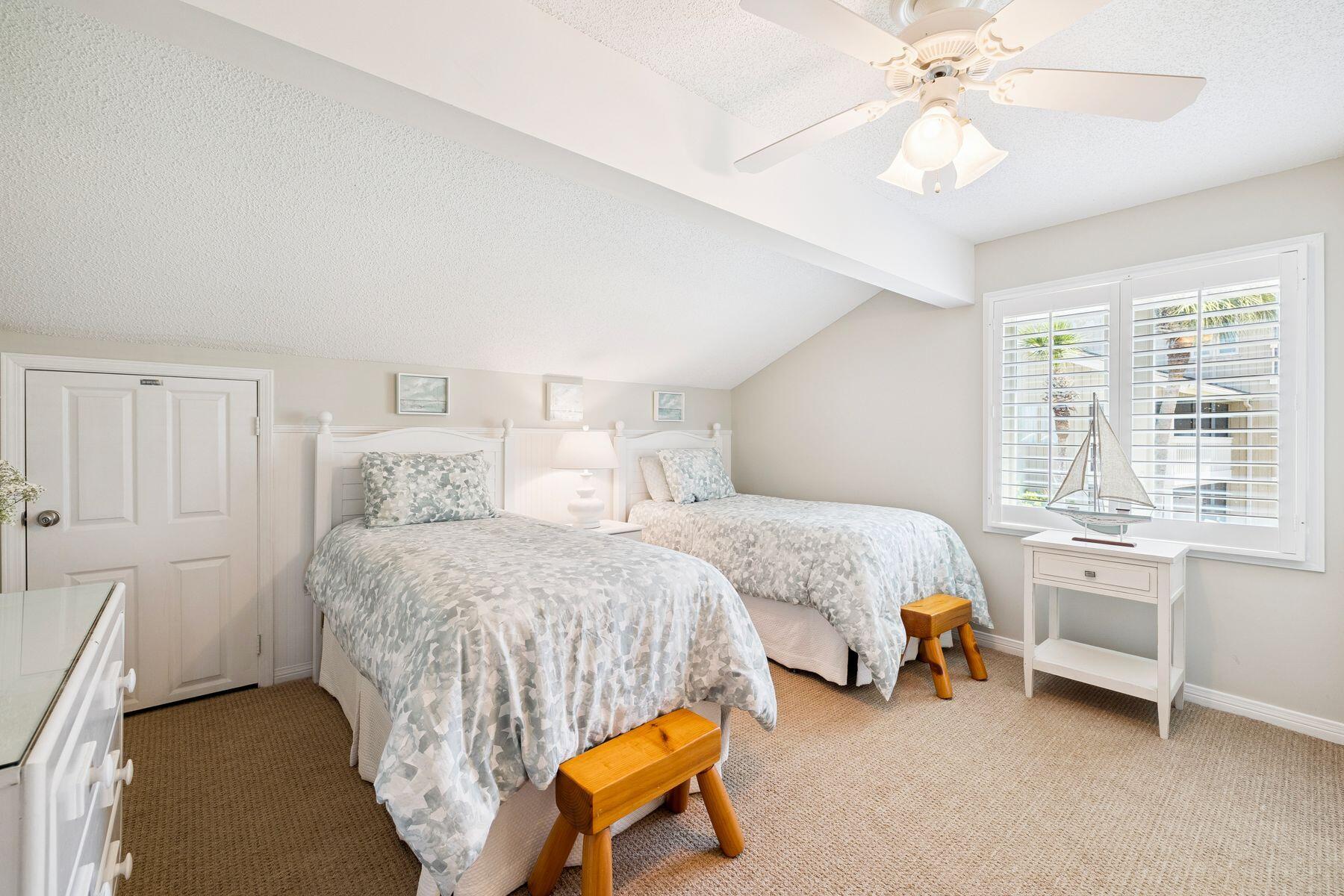 SEASCAPE CONDO PH 7 - Residential