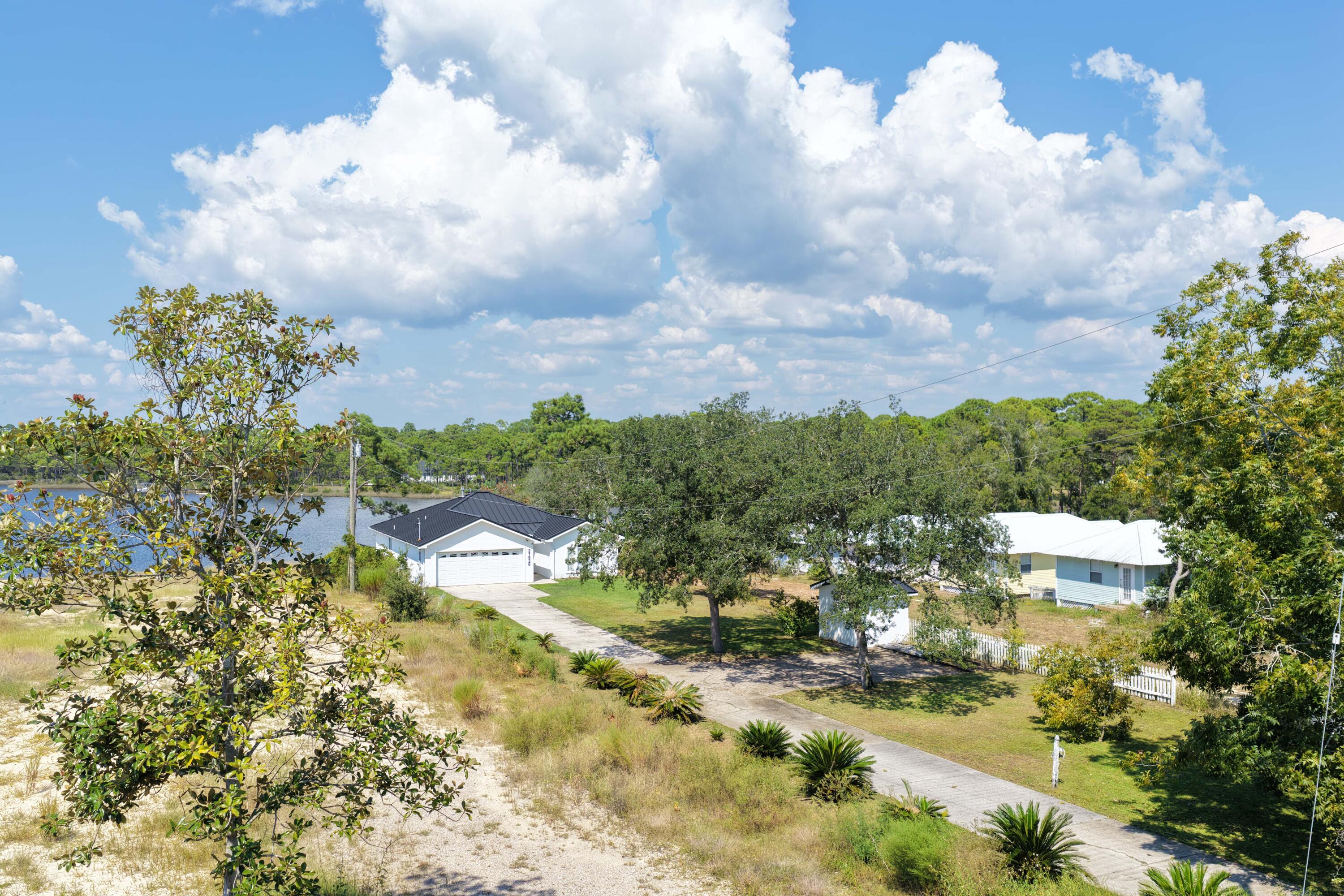 NO RECORDED SUBDIVISION - Residential