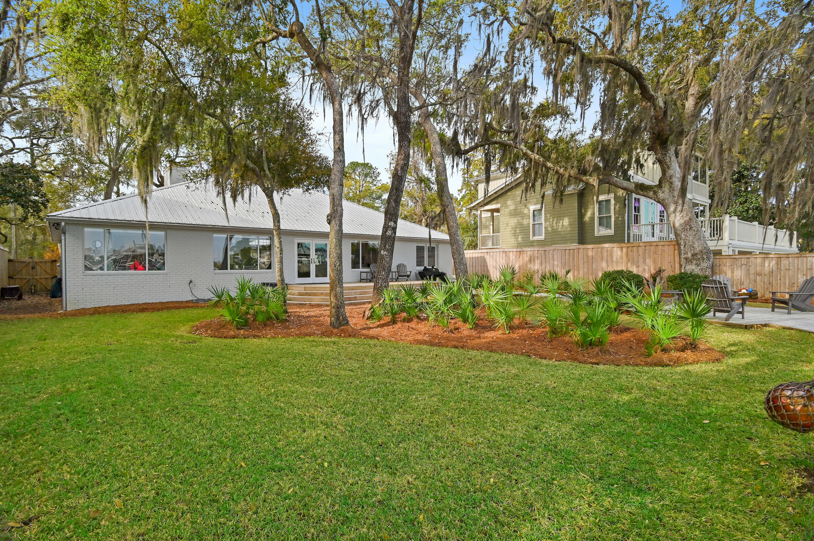TURQUOISE BEACH - Residential