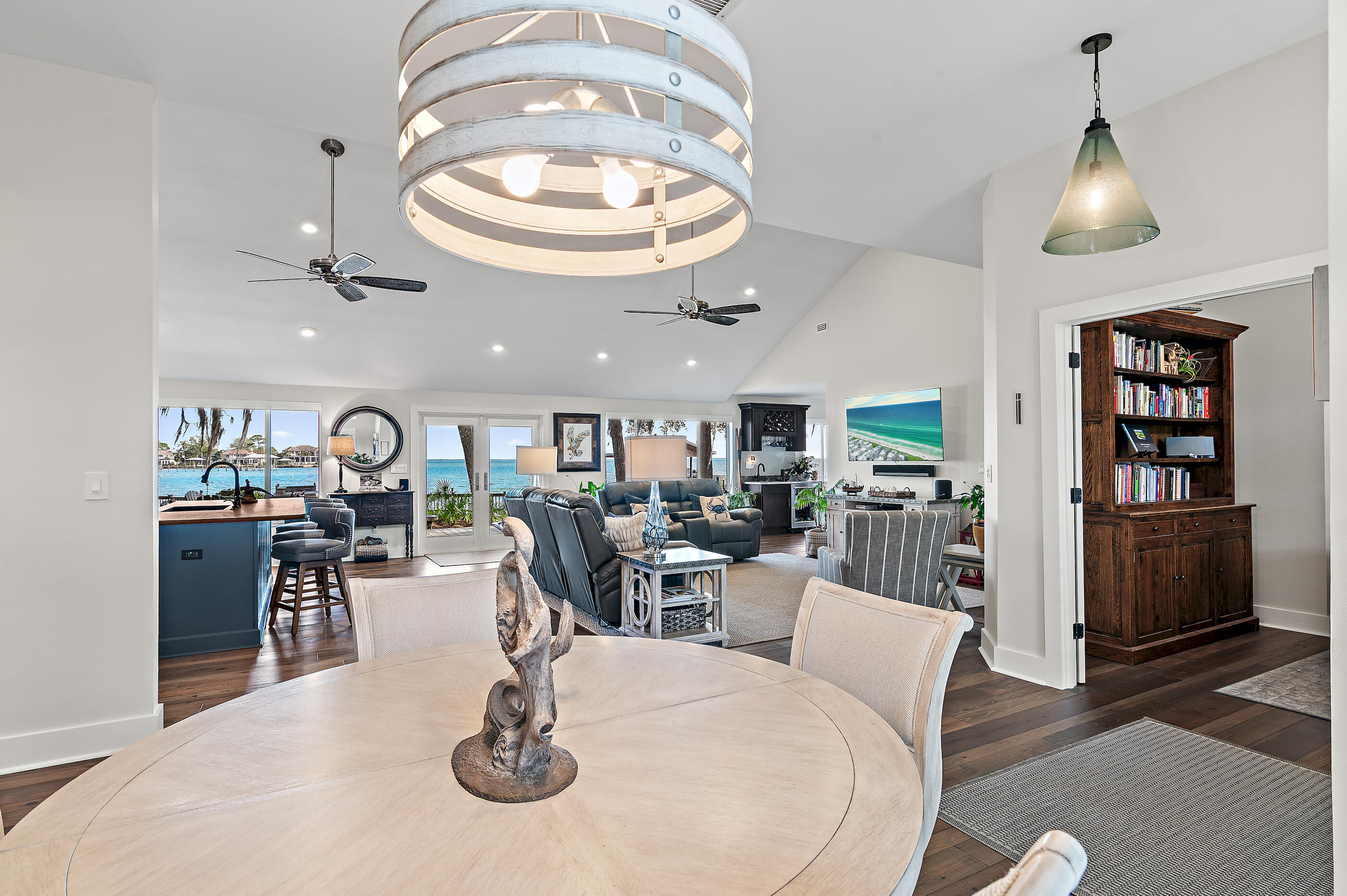 TURQUOISE BEACH - Residential