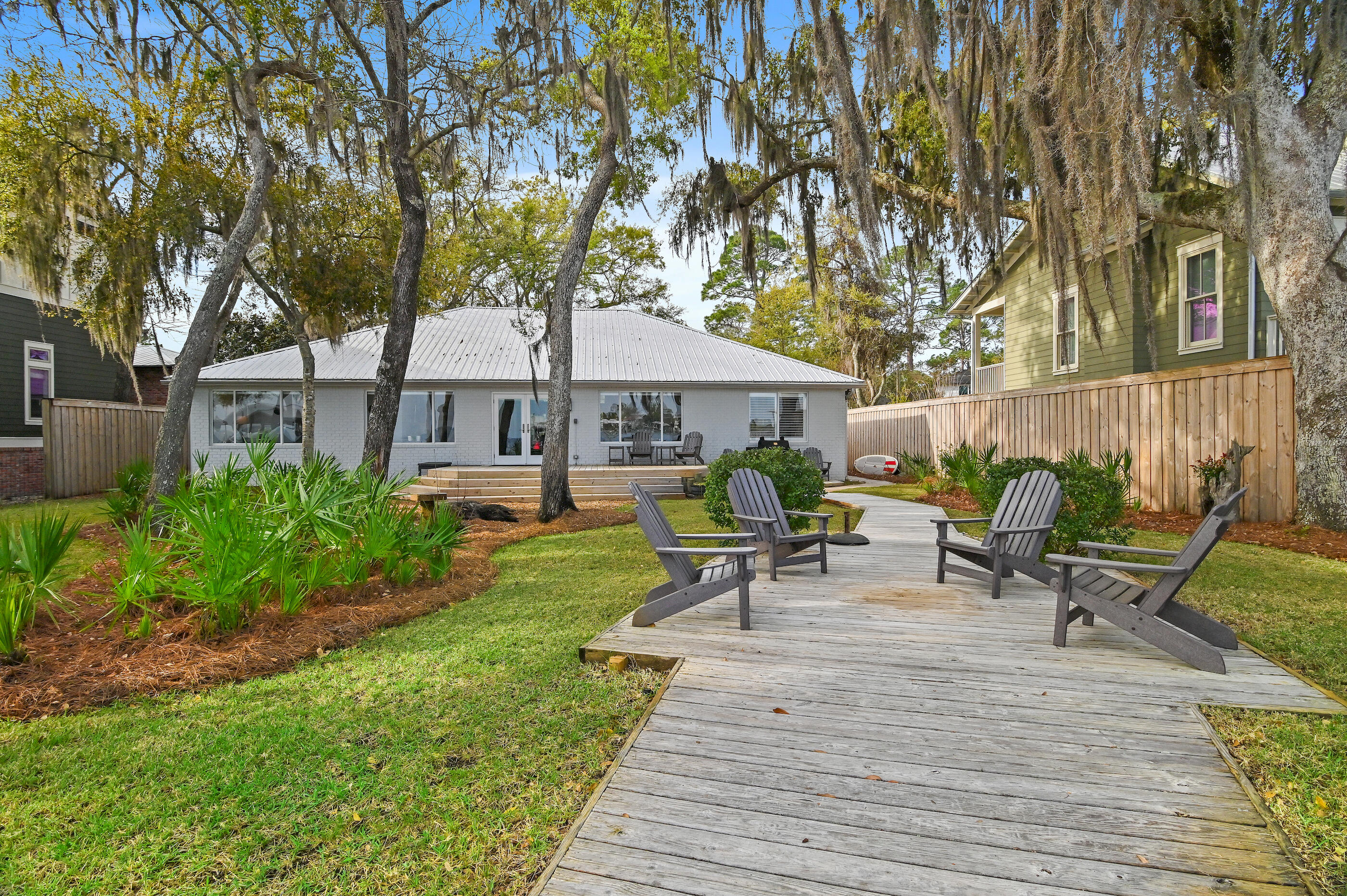 TURQUOISE BEACH - Residential